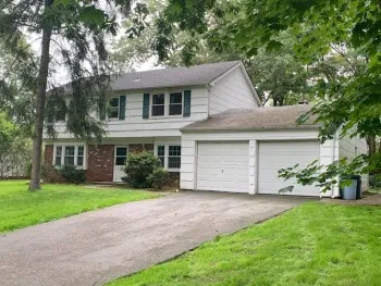 Property at 17 Skylark Lane, Stony Brook, NY 11790