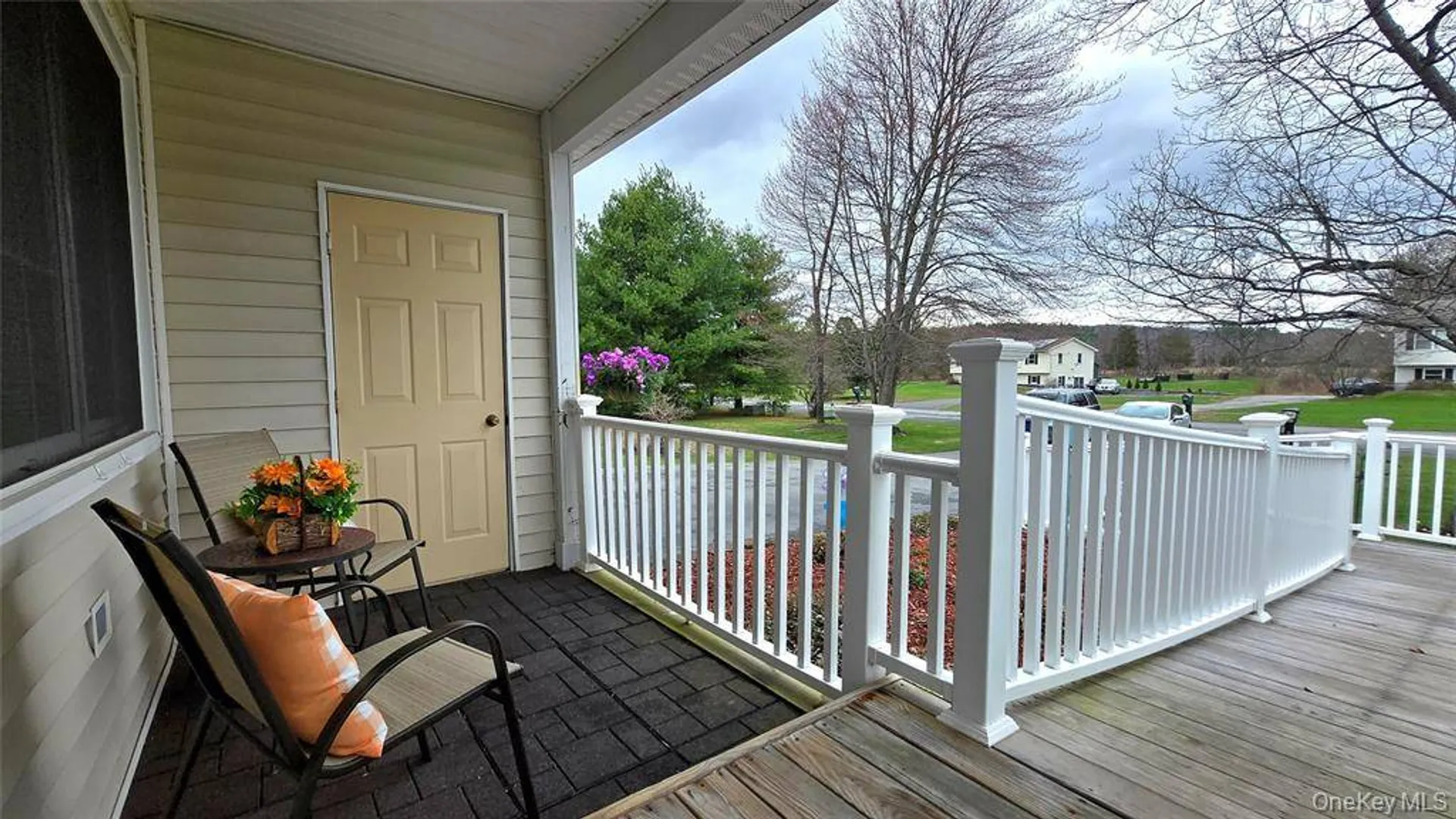 Property at 5 Meadows Ct, Staatsburg, NY 12580 8