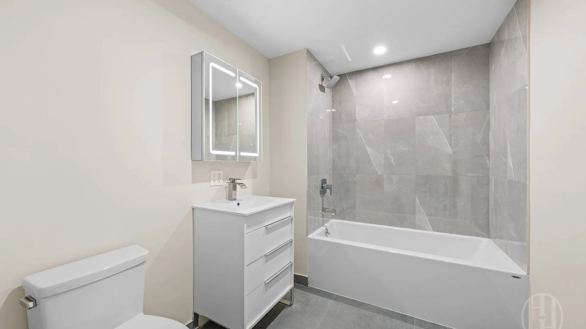 Property at 608 Ocean Ave, Brooklyn, NY 11226 2