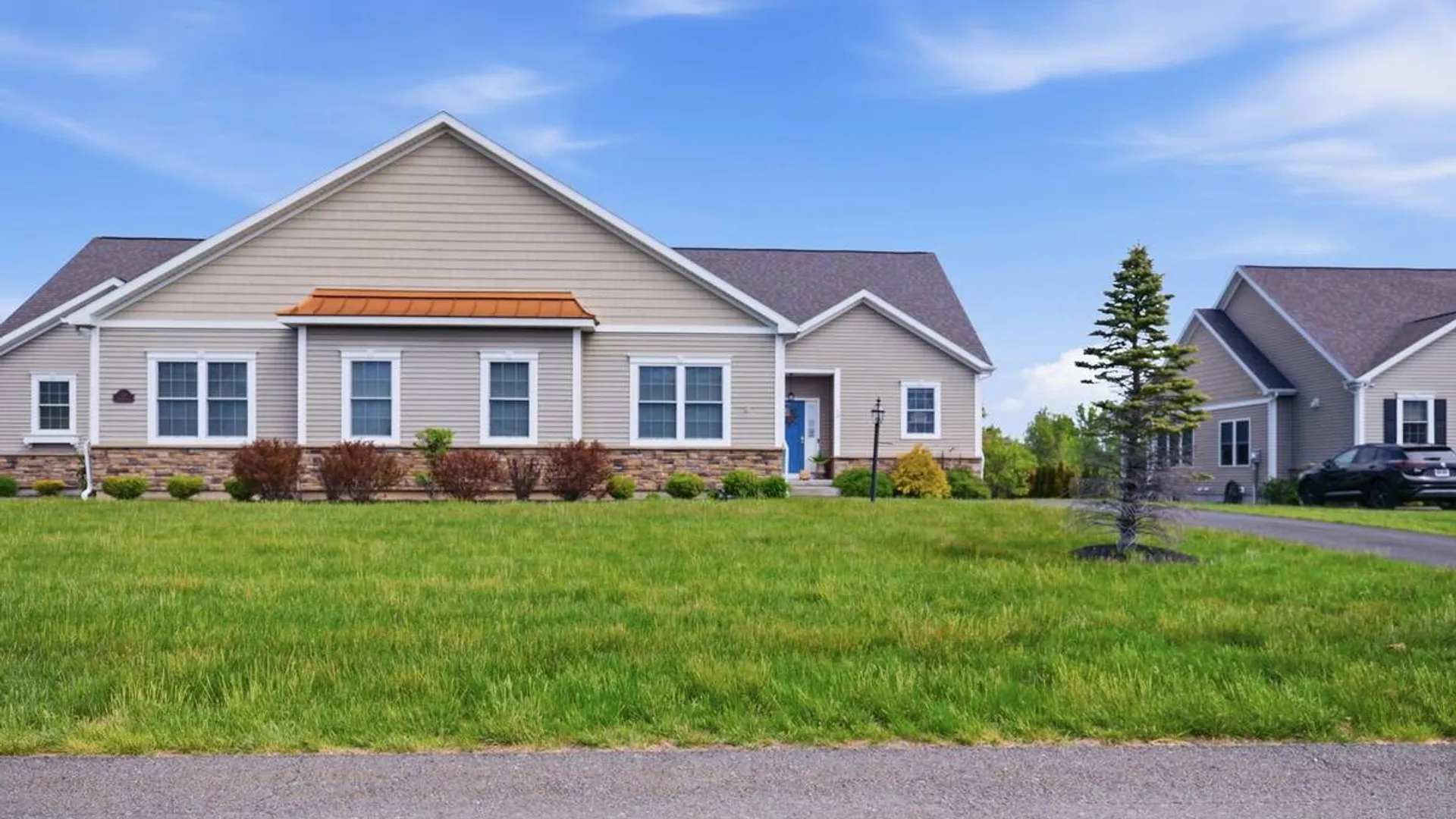 Property at 13 Elena Court, Halfmoon, NY 12118 3