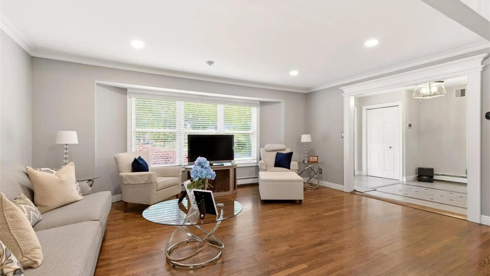 Property at 60 Tulipwood Drive, Commack, NY 11725 5