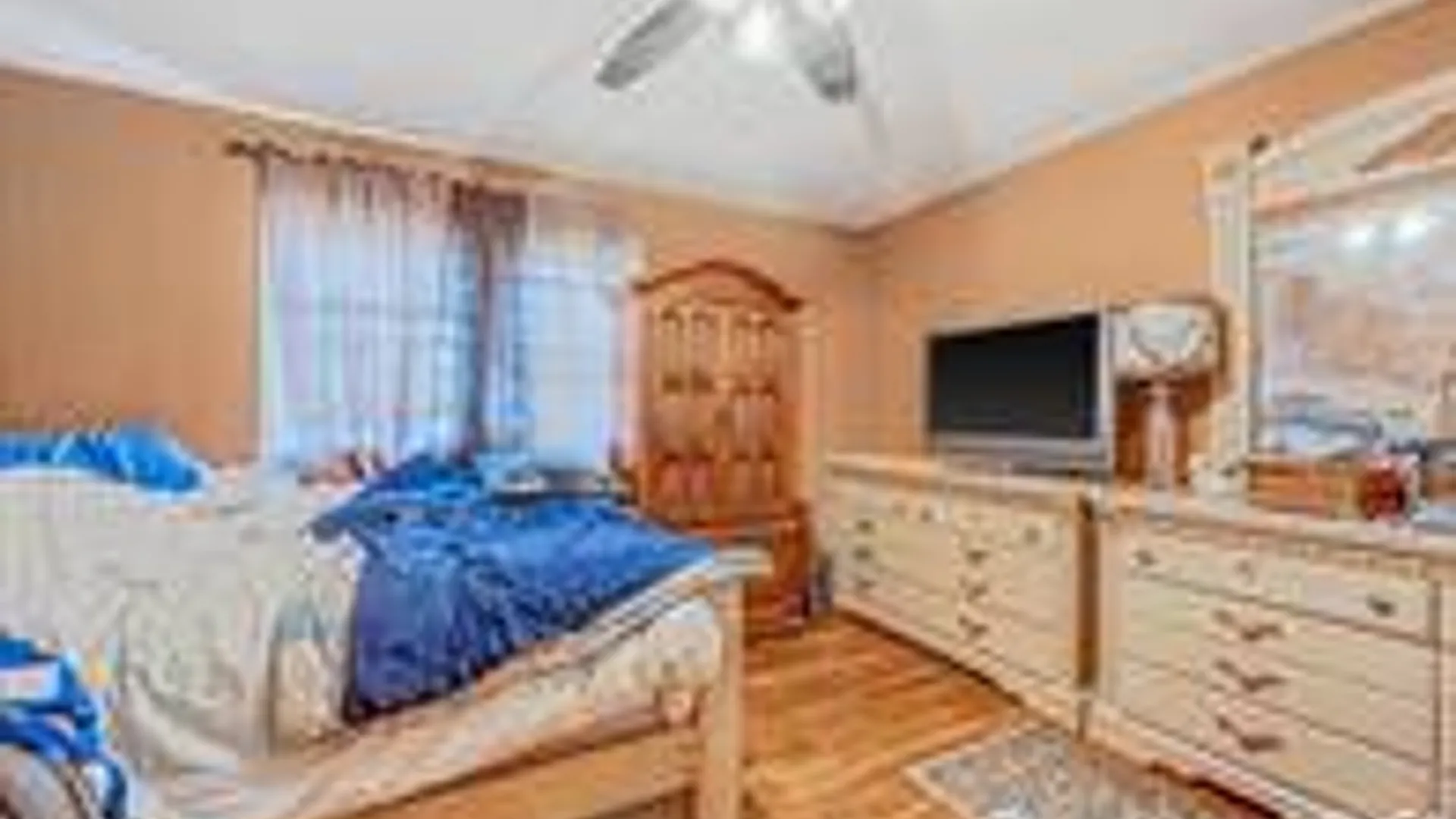 Property at 1335 August Rd, North Babylon, NY 11703 36