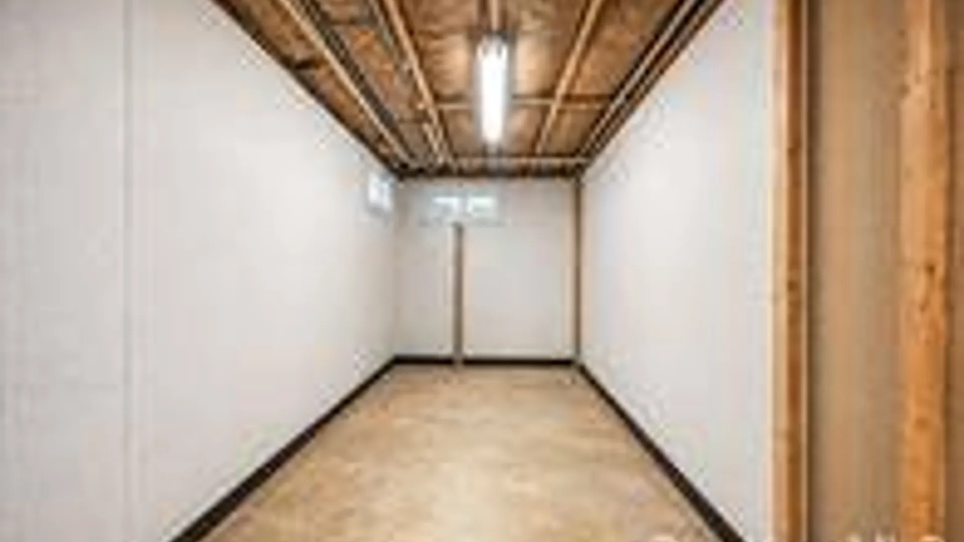 Property at 1335 August Rd, North Babylon, NY 11703 40