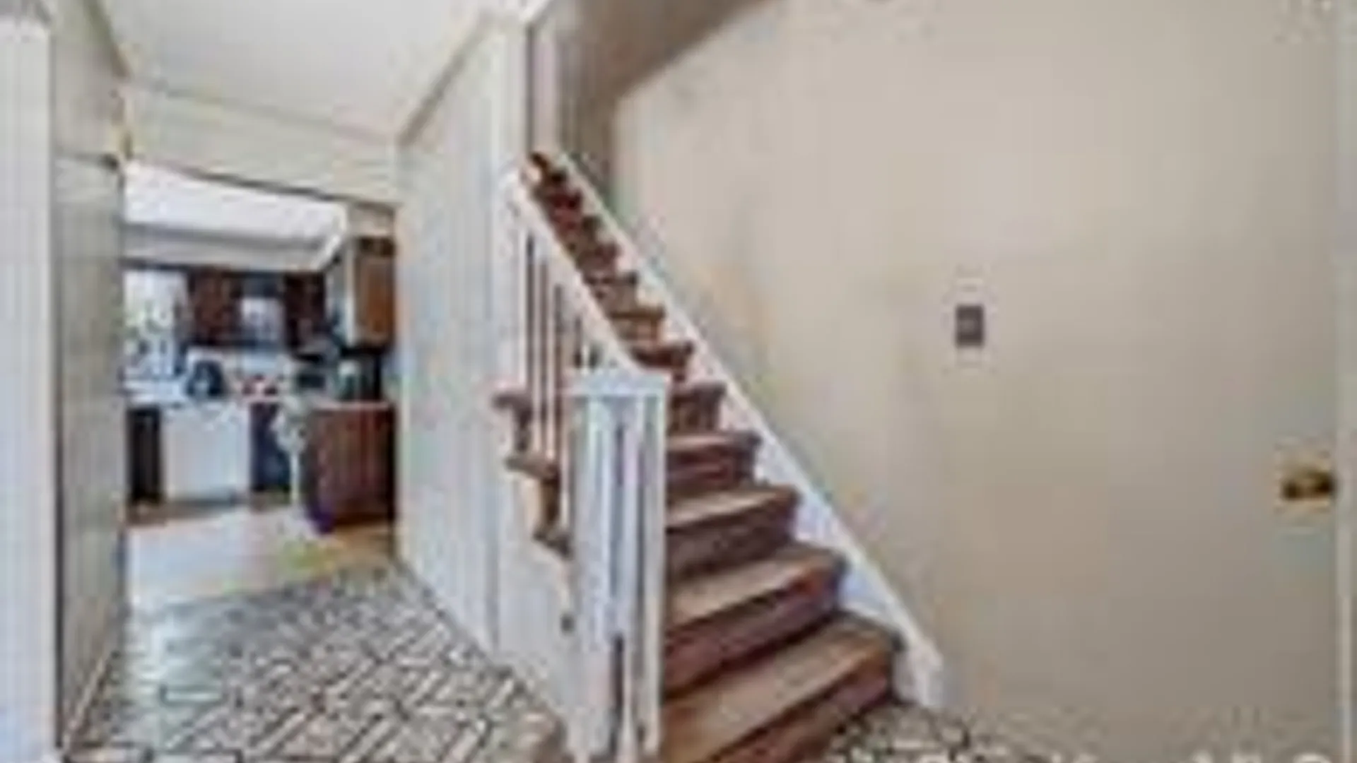 Property at 1335 August Rd, North Babylon, NY 11703 9