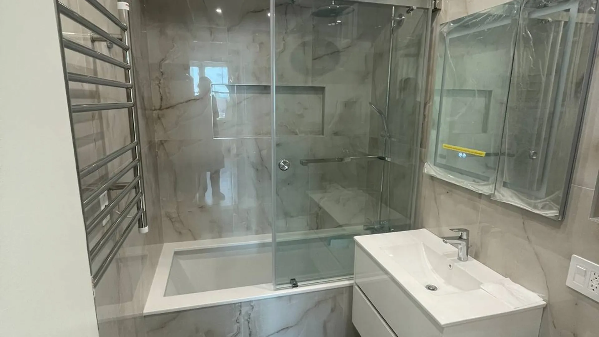 Property at 40 Oceana Dr W, Brooklyn, NY 11235 8