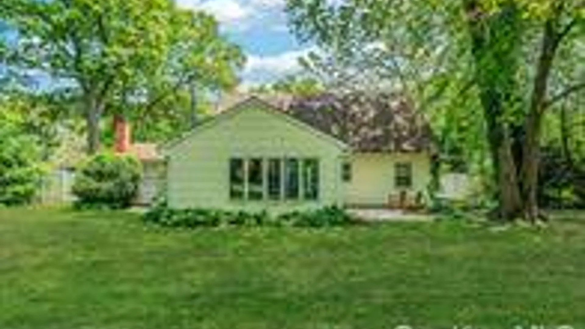 Property at 20 Wintergreen Dr, Coram, NY 11727 3