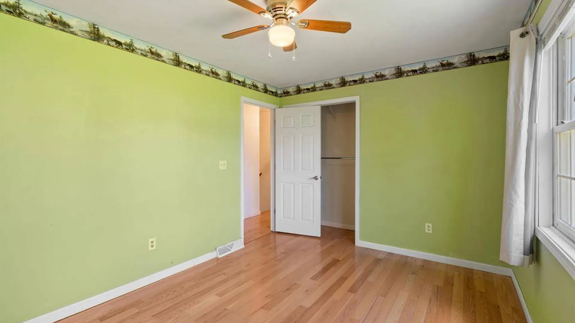 Property at 4 Brook Court, Walden, NY 12586 25