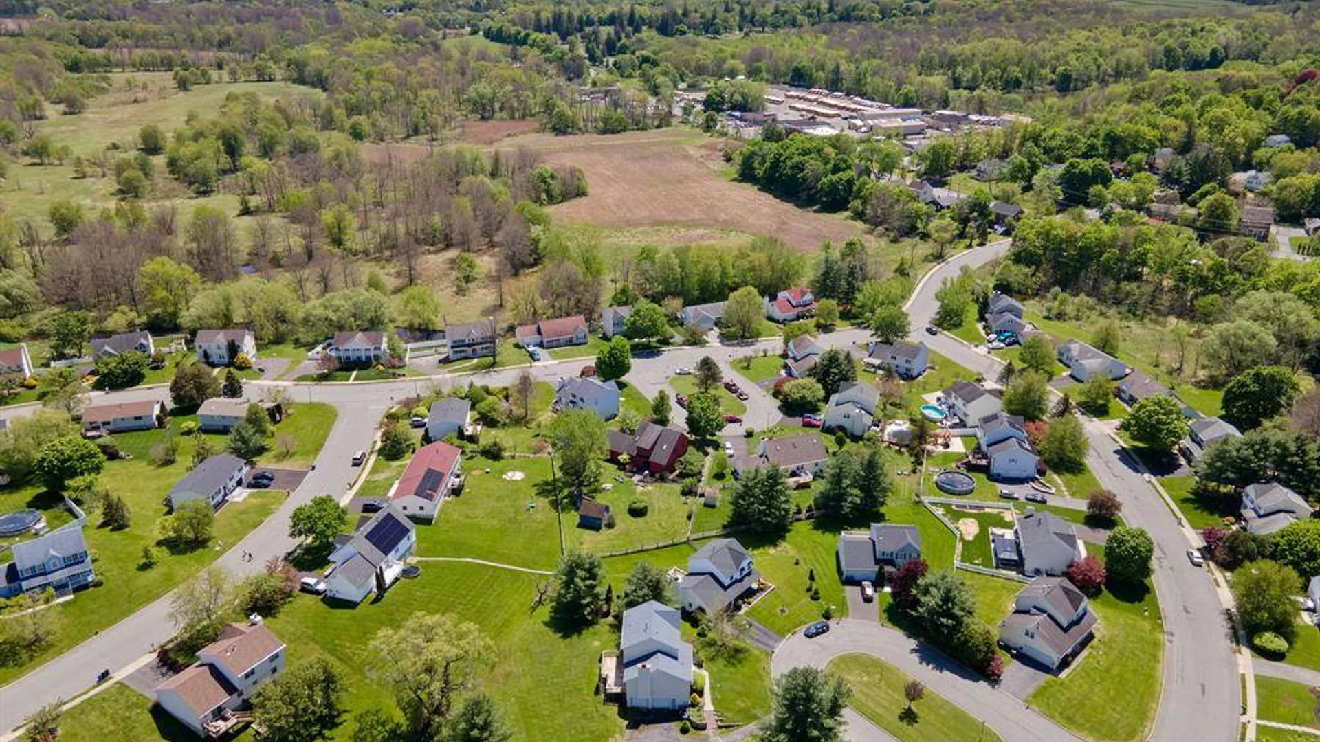 Property at 4 Brook Court, Walden, NY 12586 44