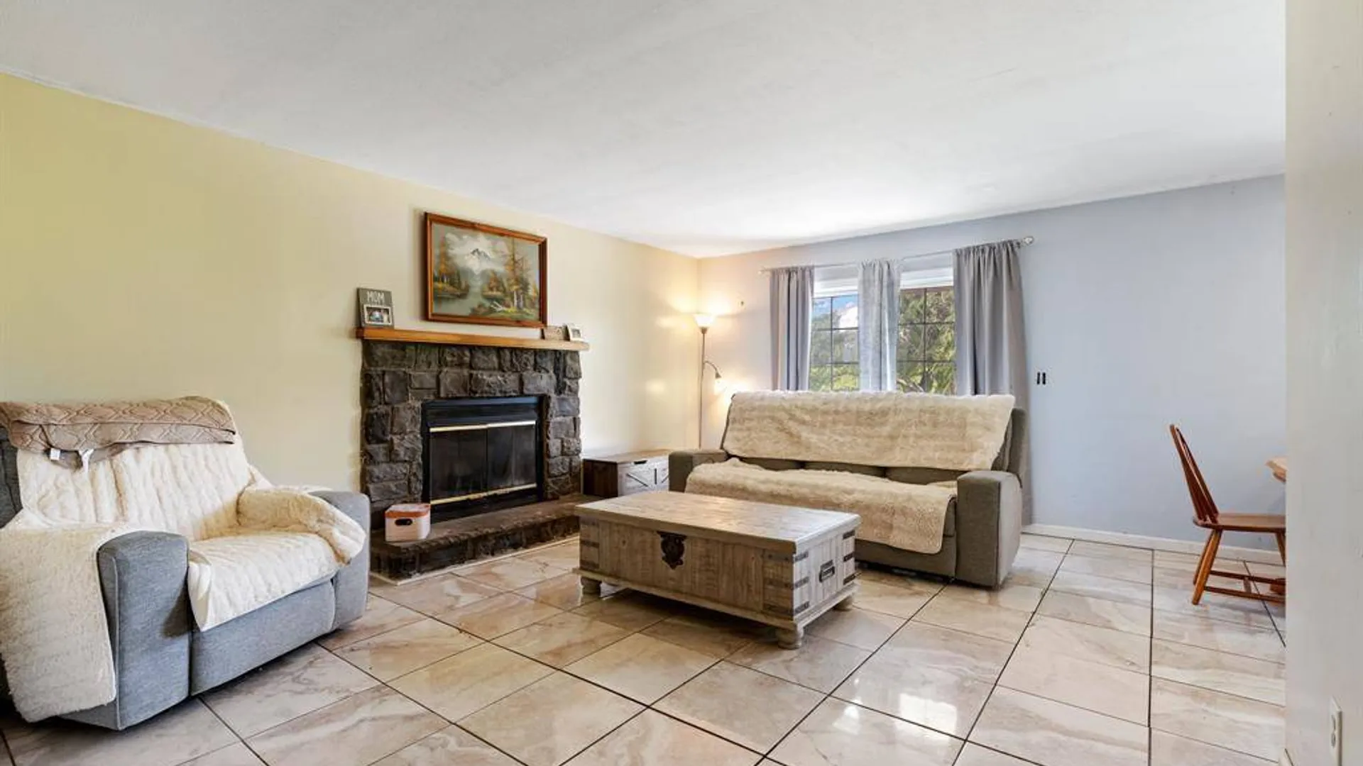 Property at 4 Brook Court, Walden, NY 12586 6