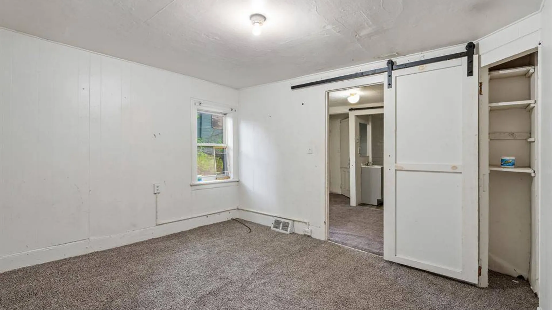 Property at 171 Greenkill Ave, Kingston, NY 12401 5