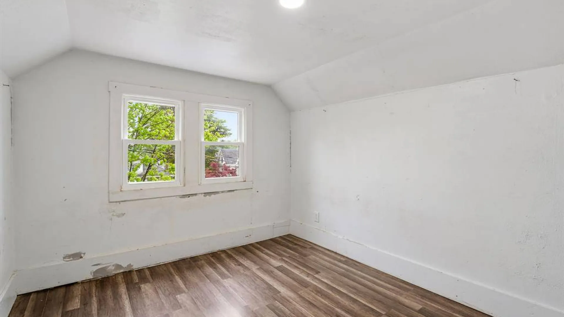Property at 212 Ten Broeck Ave, Kingston, NY 12401 25