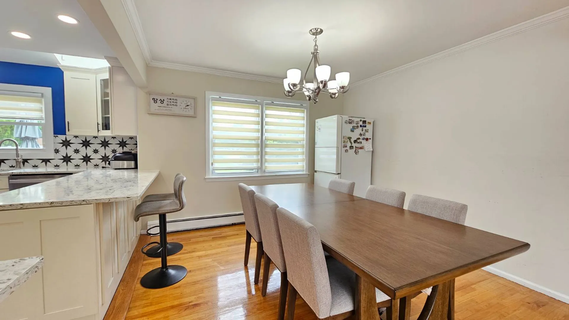 Property at 10 beatrice, Syosset, NY 11791 11