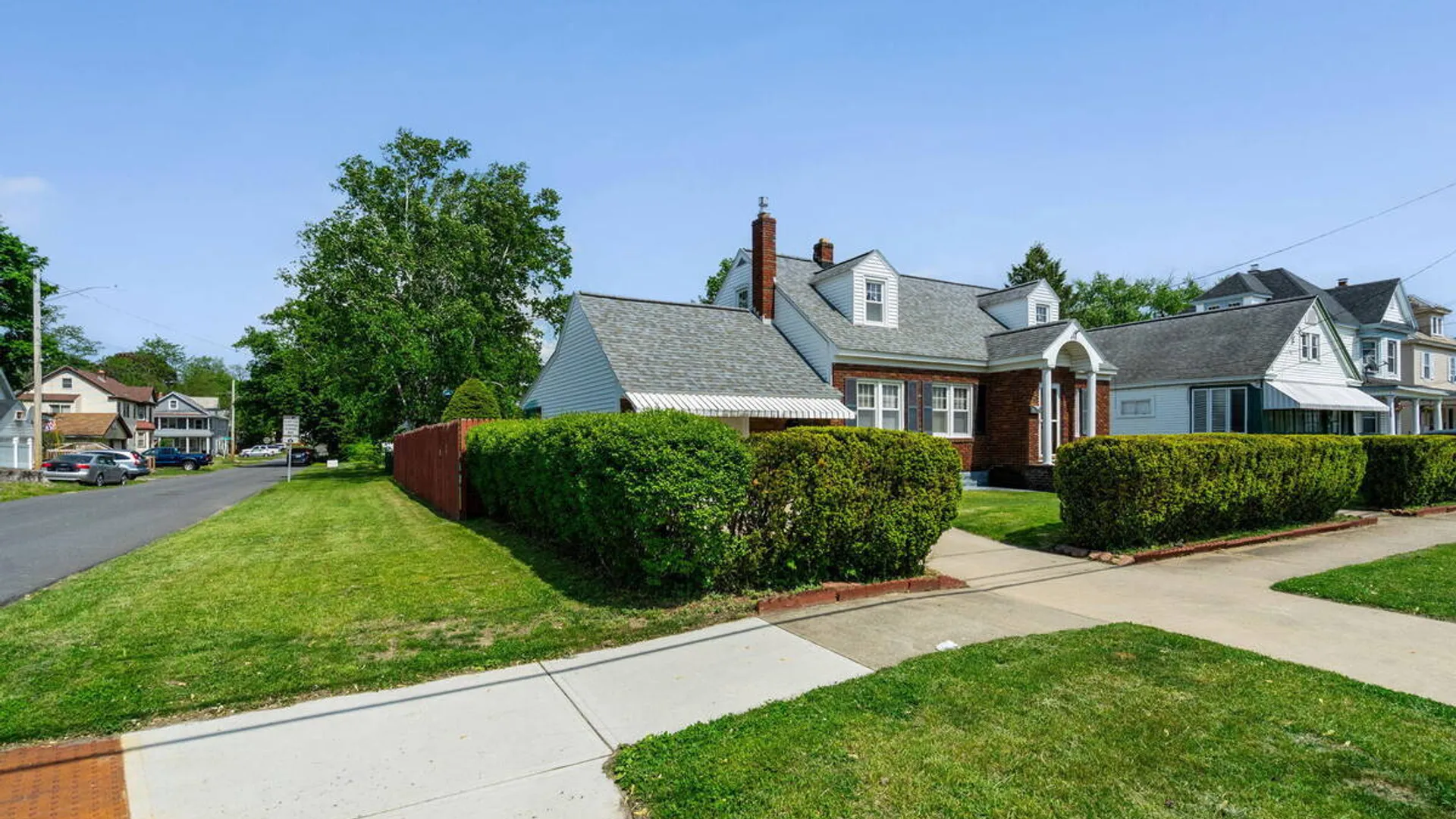 Property at 905 Vischer Avenue, Rotterdam, NY 12306 2
