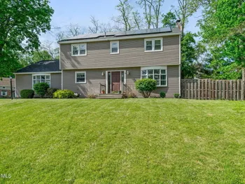 Property at 9 Haviland Drive, Glenville, NY 12302