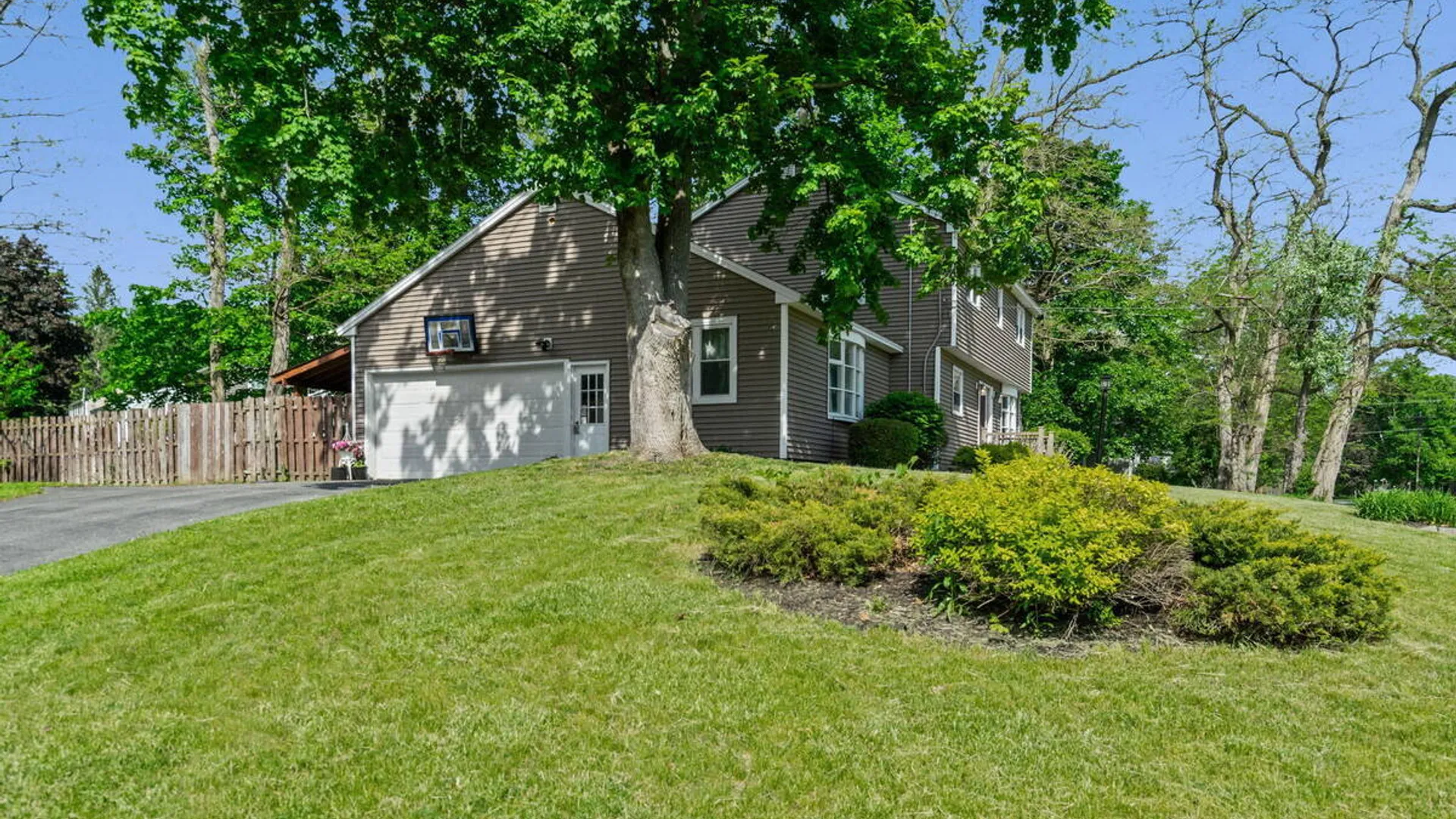 Property at 9 Haviland Drive, Glenville, NY 12302 49