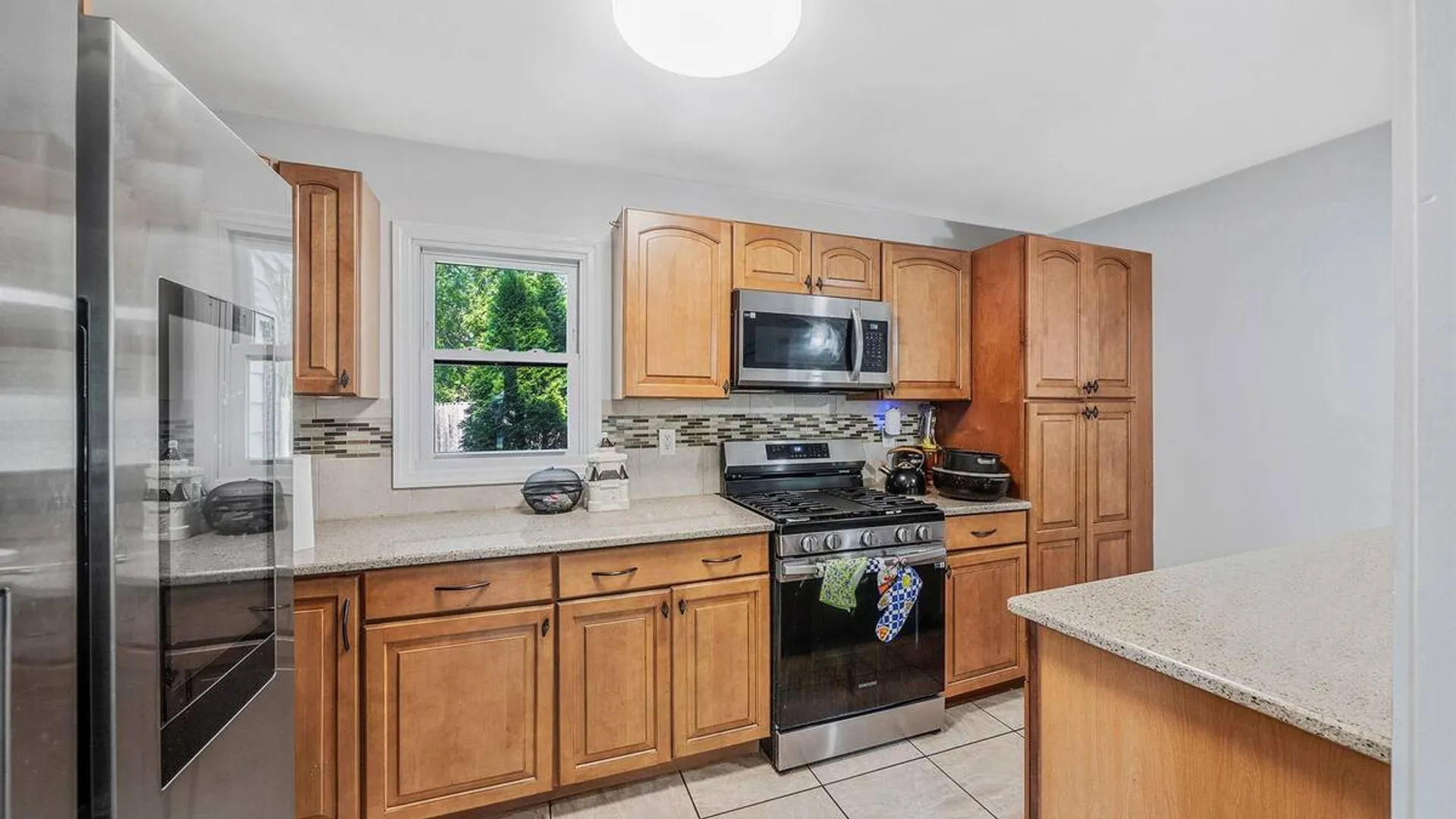 Property at 17 Arnold Drive, Middle Island, NY 11953 8