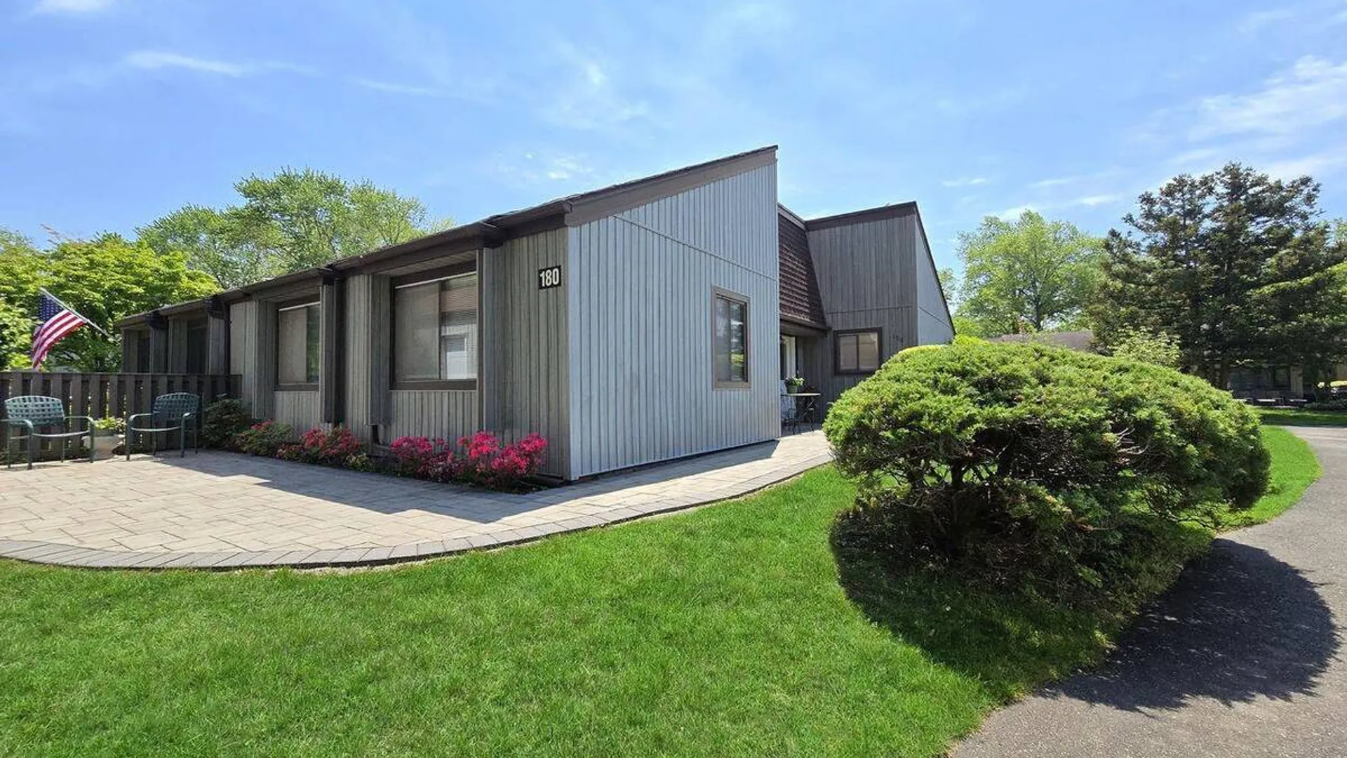 Property at 180 Strathmore Gate Drive, Stony Brook, NY 11790 17