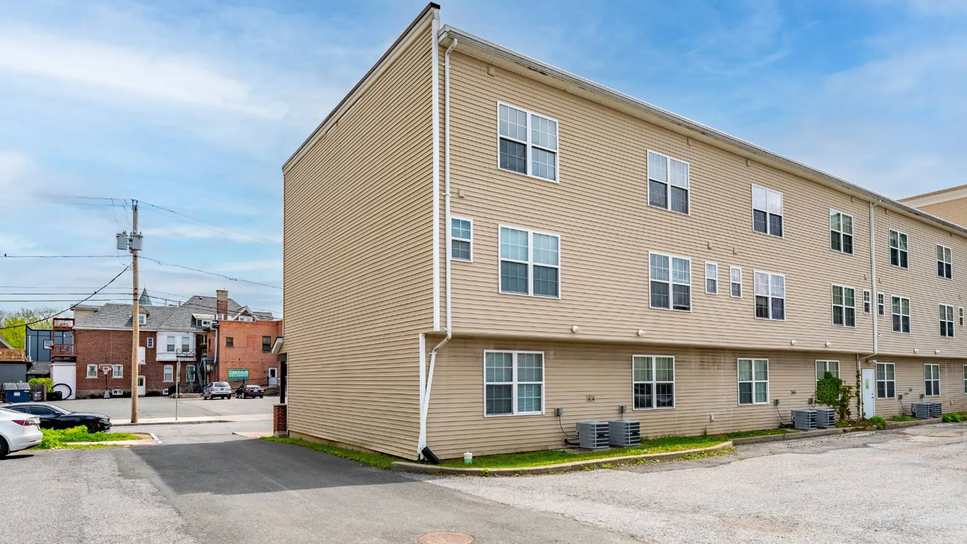 Property at 1001-1015 Barrett St, Schenectady, NY 12305 5