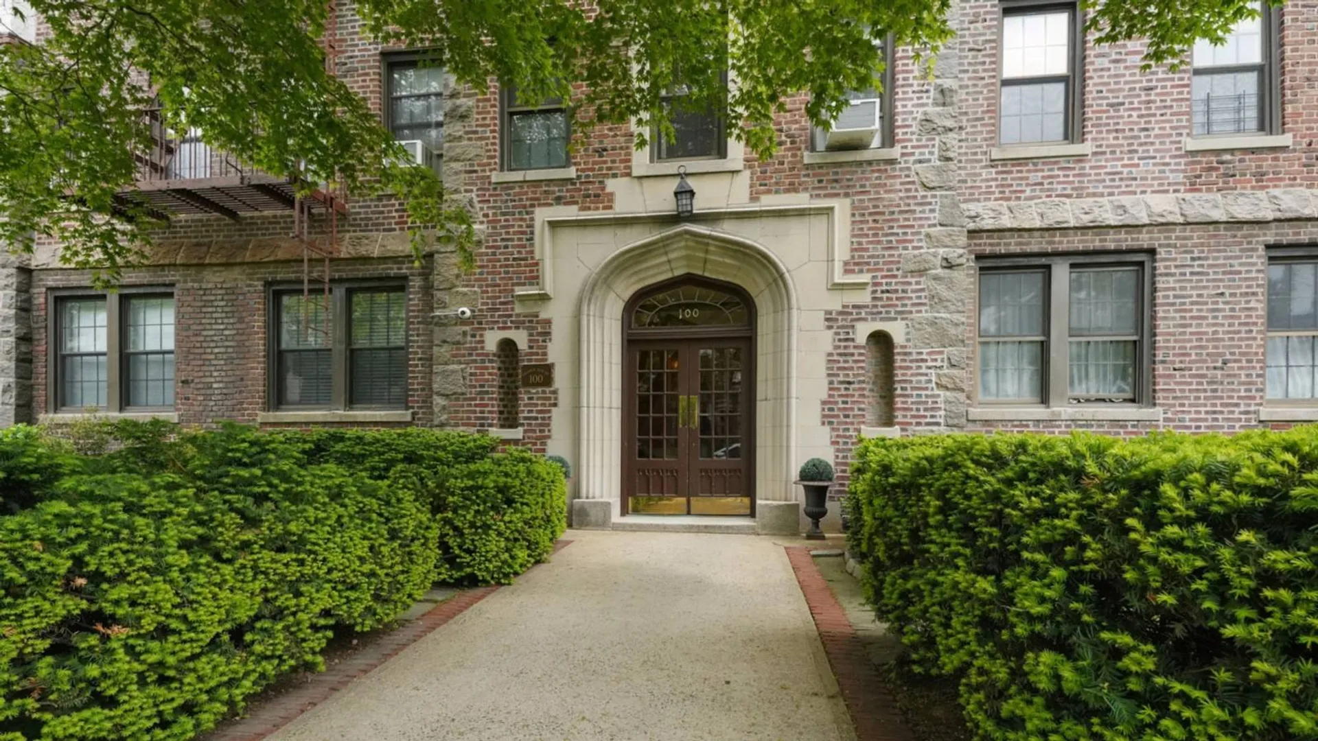 Property at 100 Parkway, Bronxville, NY 10538 2
