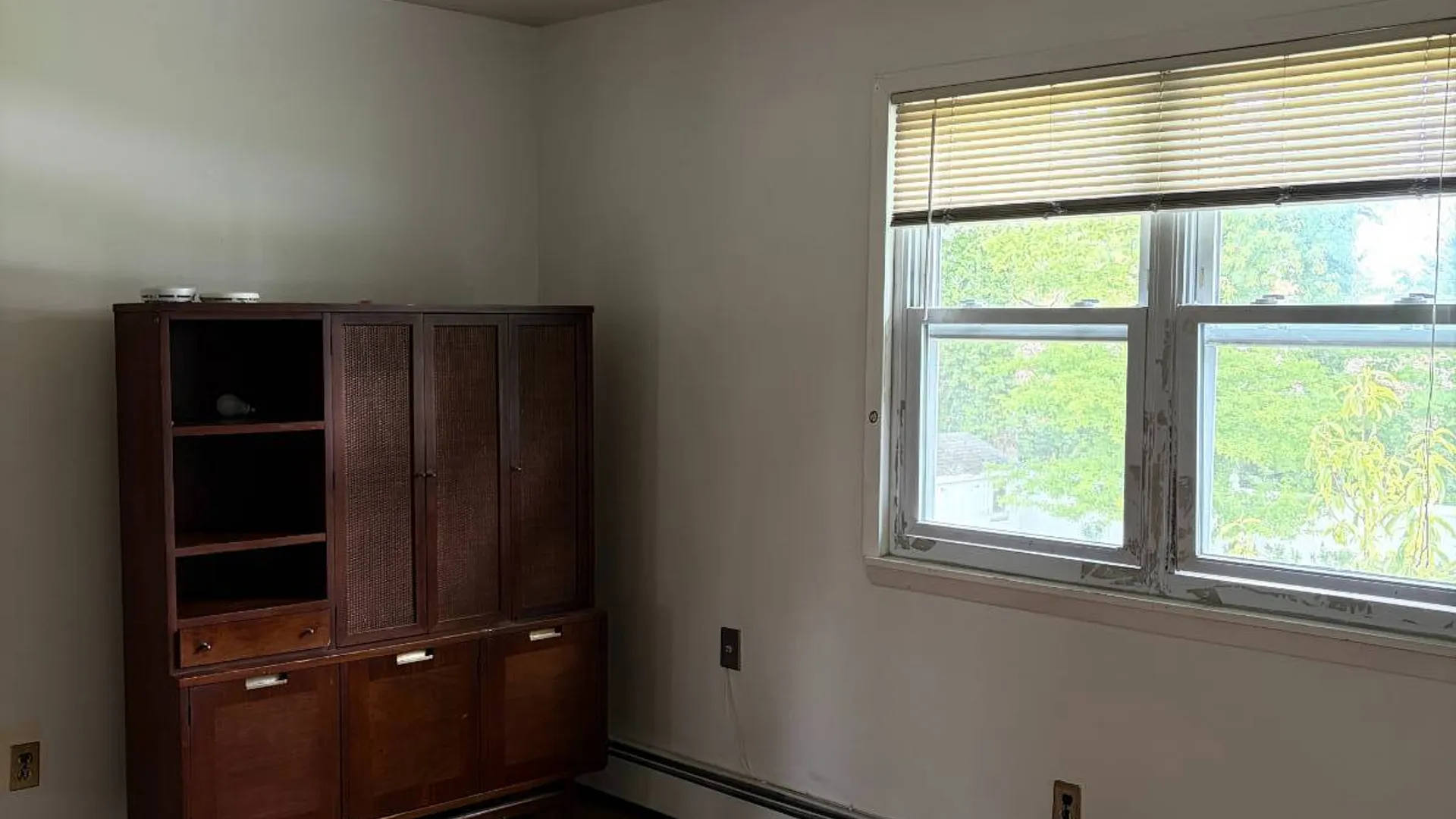 Property at 52B Evergreen, W Babylon, NY 11704 2