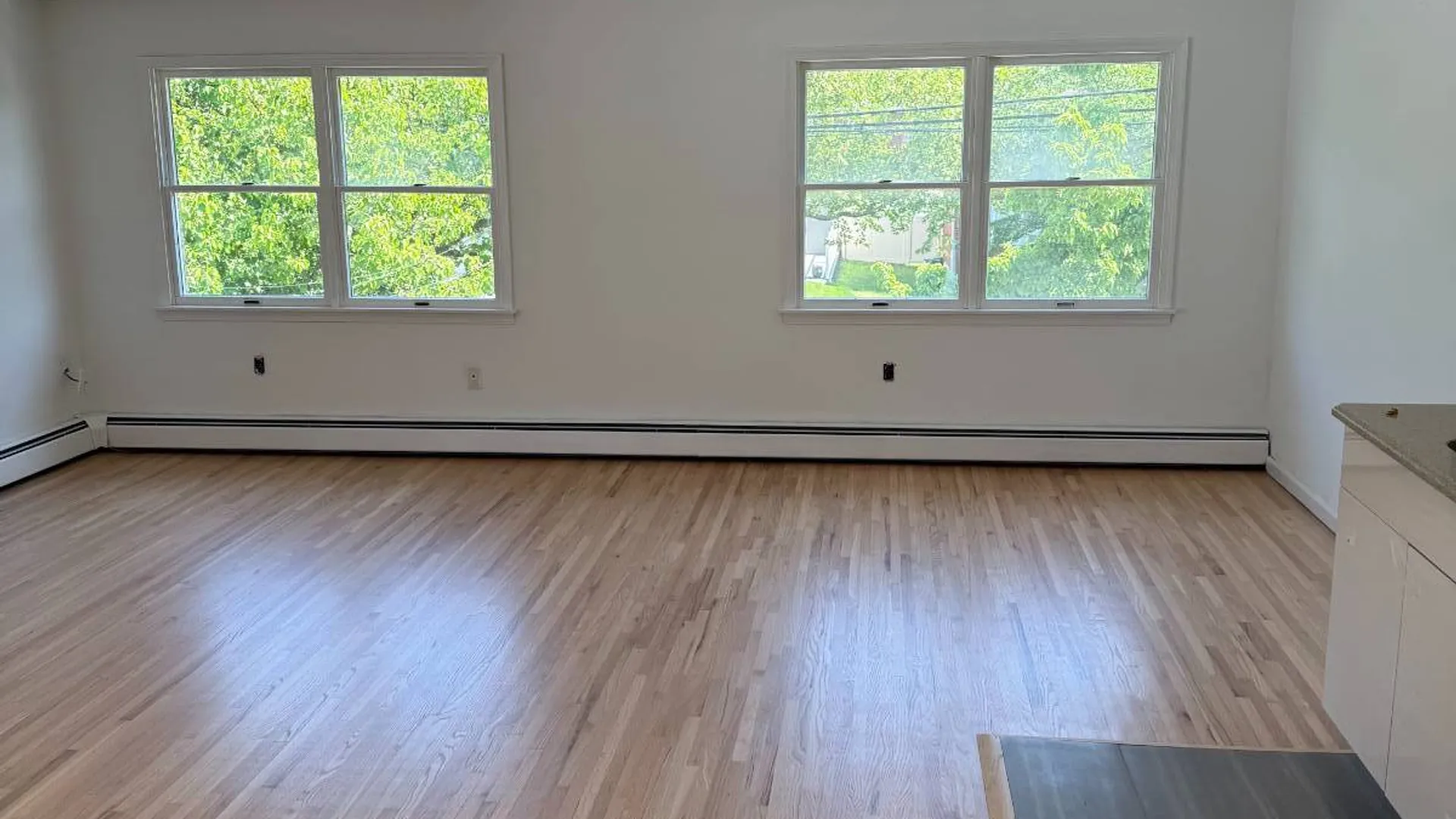 Property at 355 AVE Darlington, Staten Island, NY 10312 4