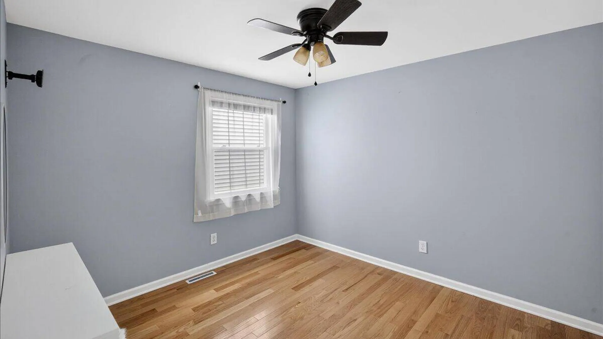 Property at 23 Victoria Way, Albany, NY 12209 19