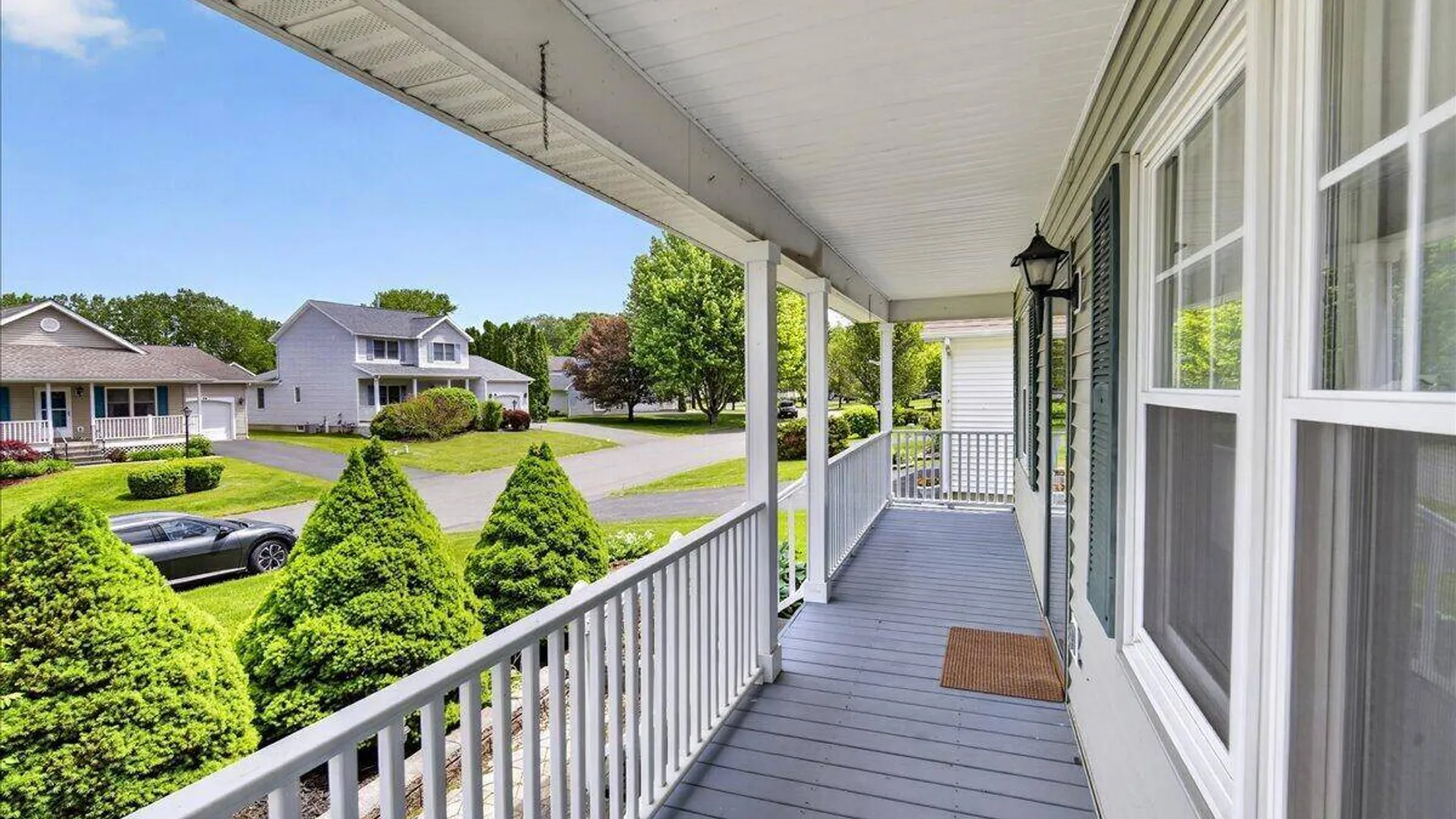 Property at 23 Victoria Way, Albany, NY 12209 34
