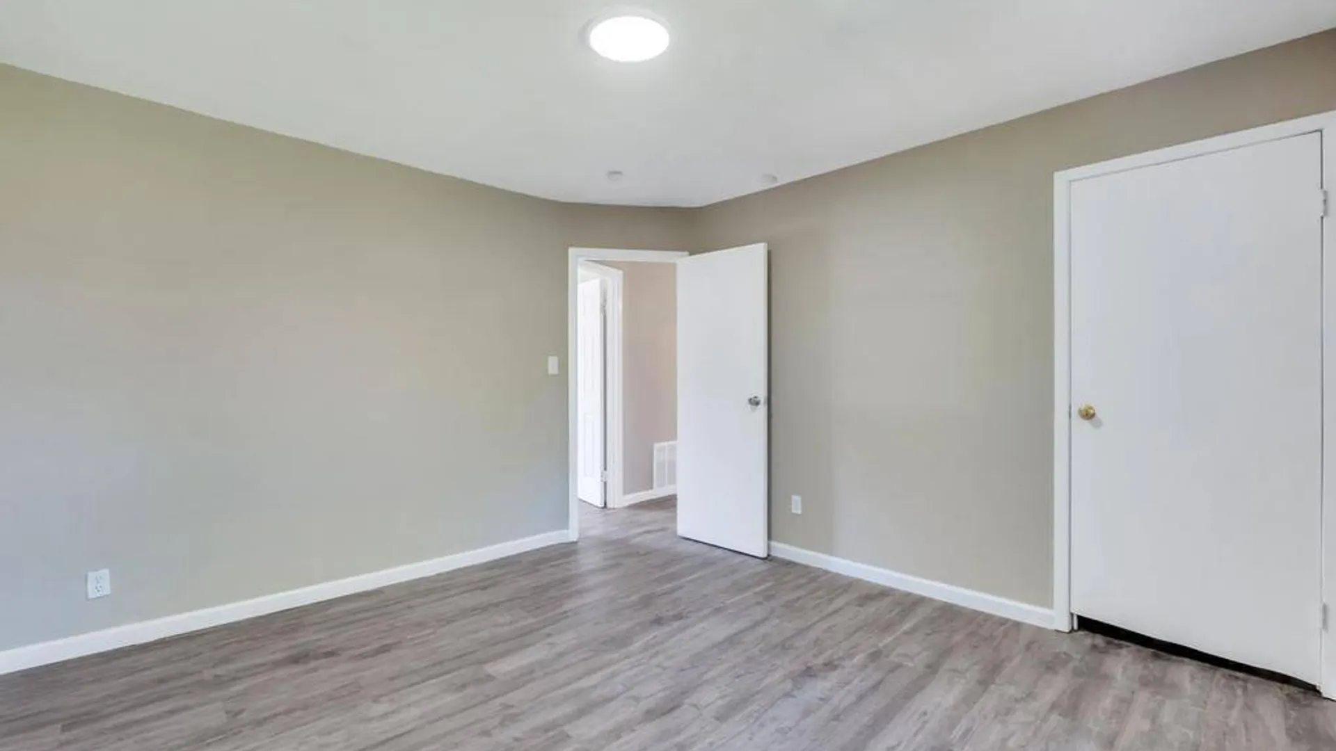 Property at 941 Provost Avenue, Bellport, NY 11713 24