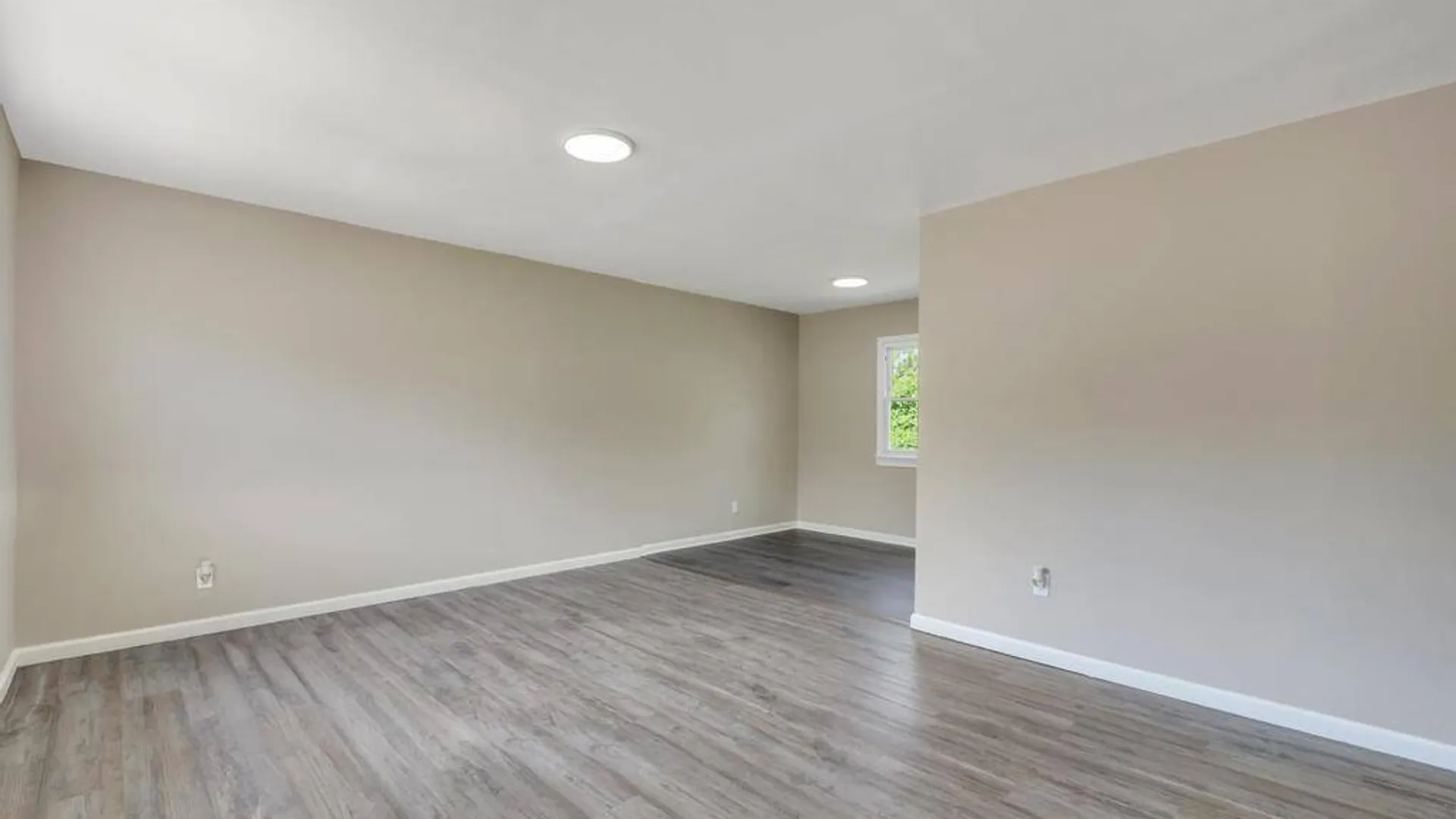 Property at 941 Provost Avenue, Bellport, NY 11713 9