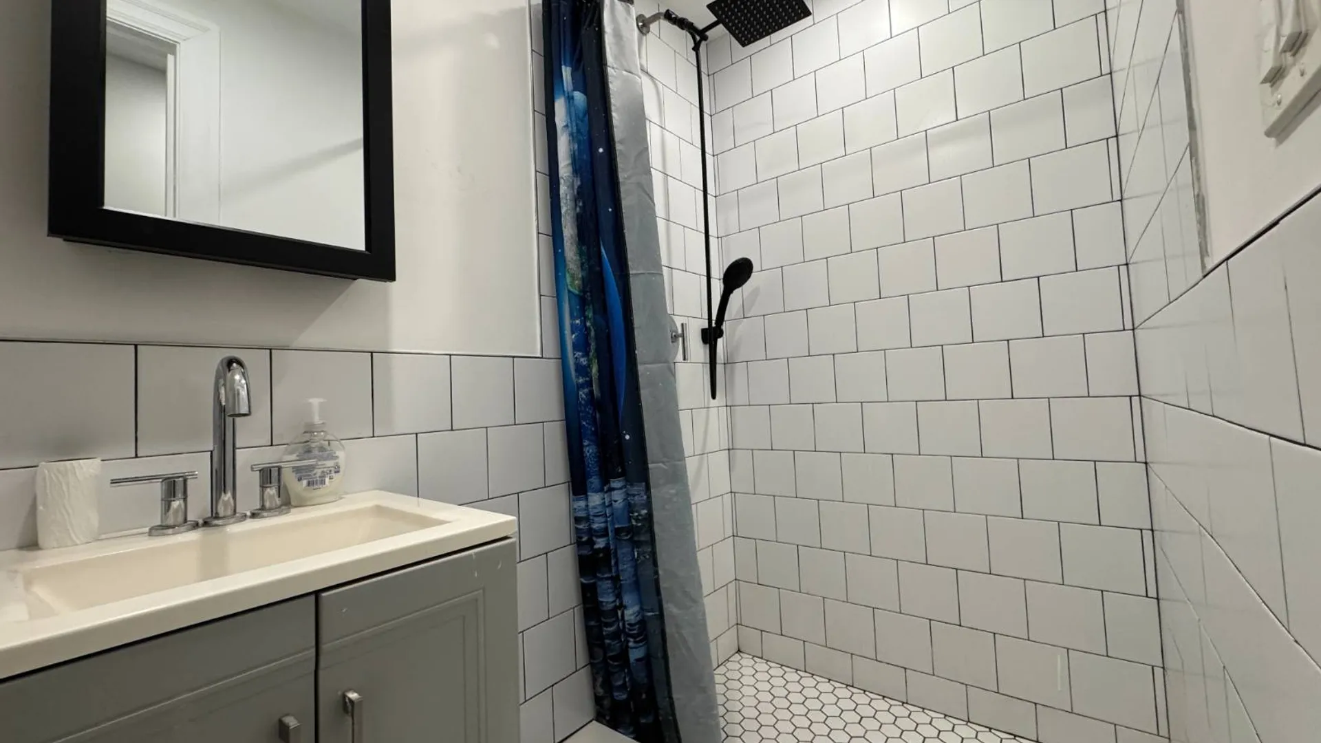 Property at 1363 Kearney Ave, Bronx, NY 10465 5