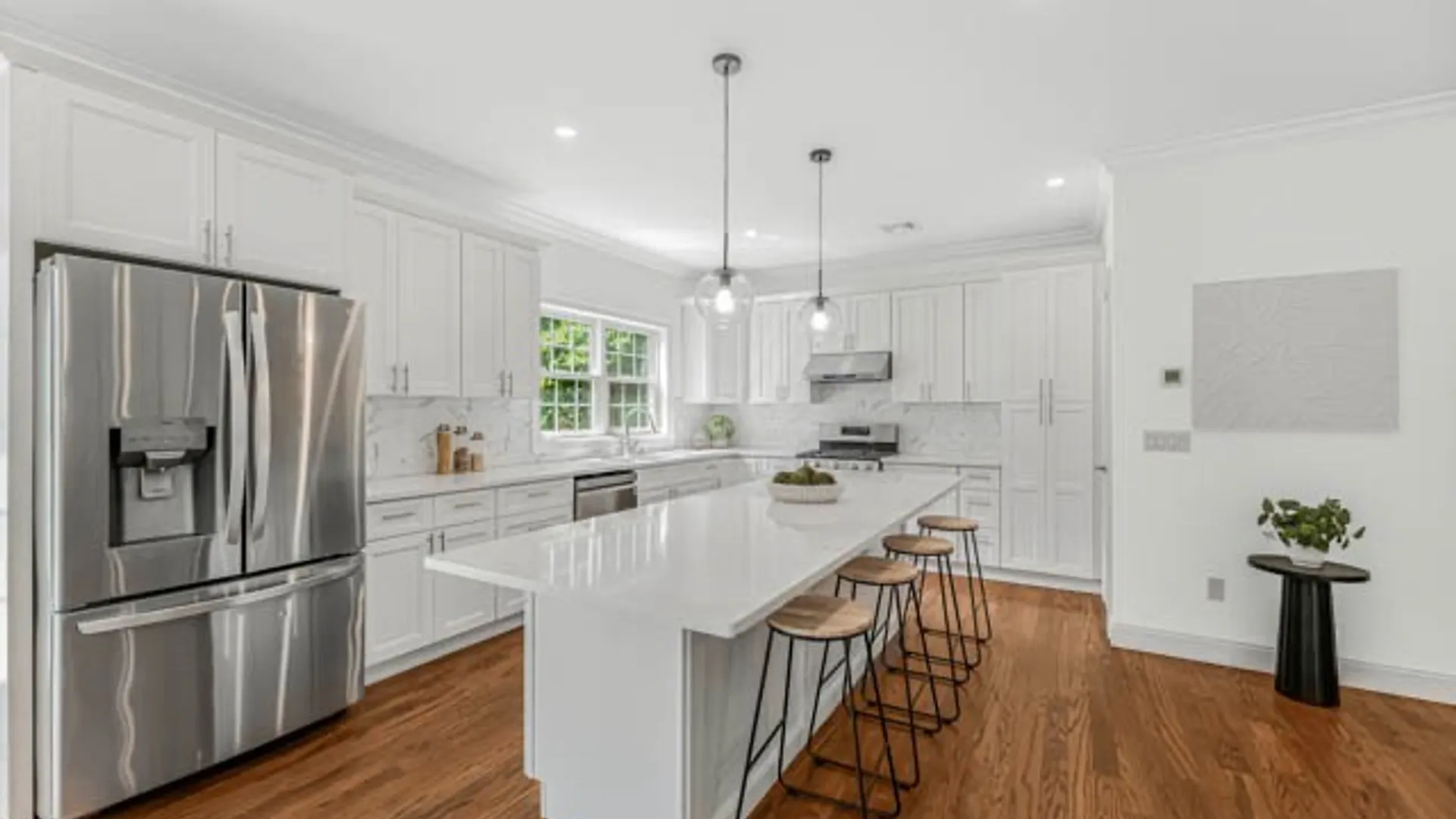 Property at 1 Kewanee Road, New Rochelle, NY 10804 5