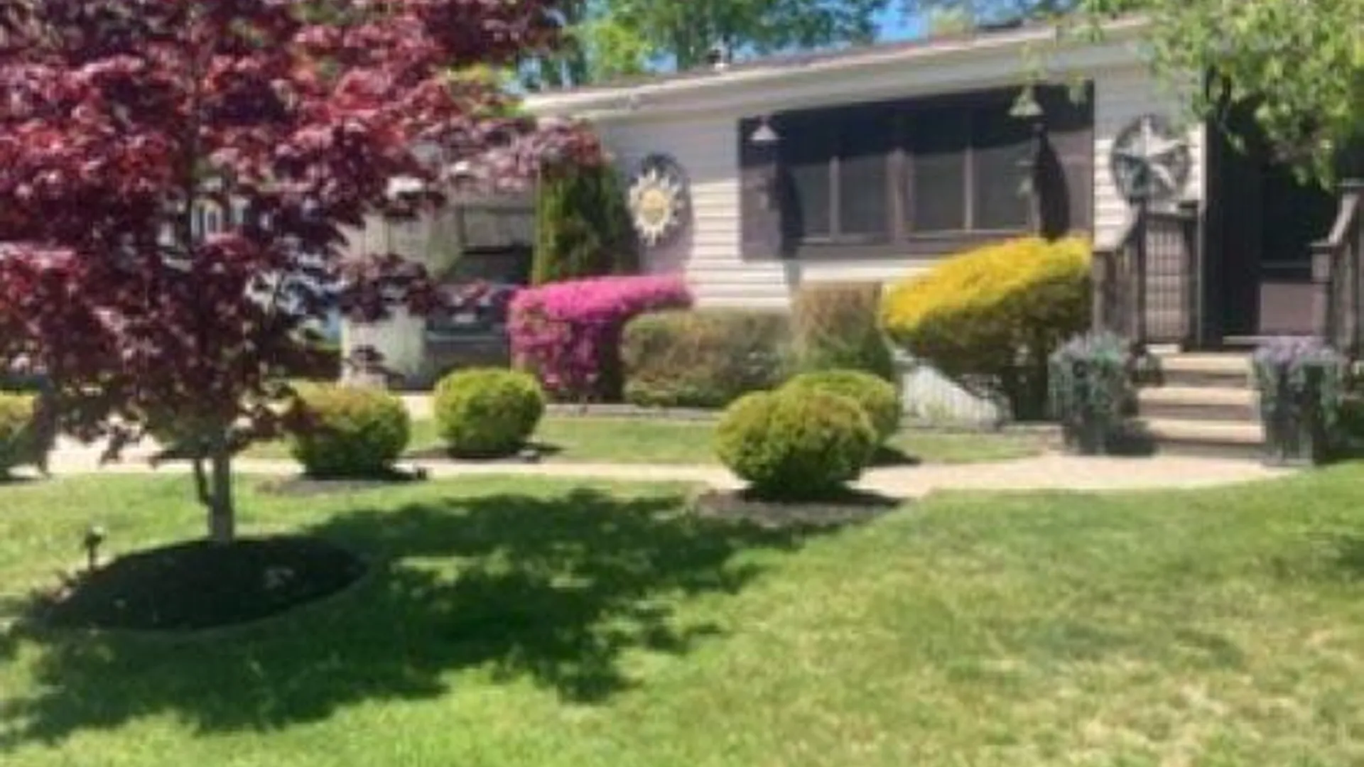 Property at 1661 Old Country Rd, Riverhead, NY 11901 2
