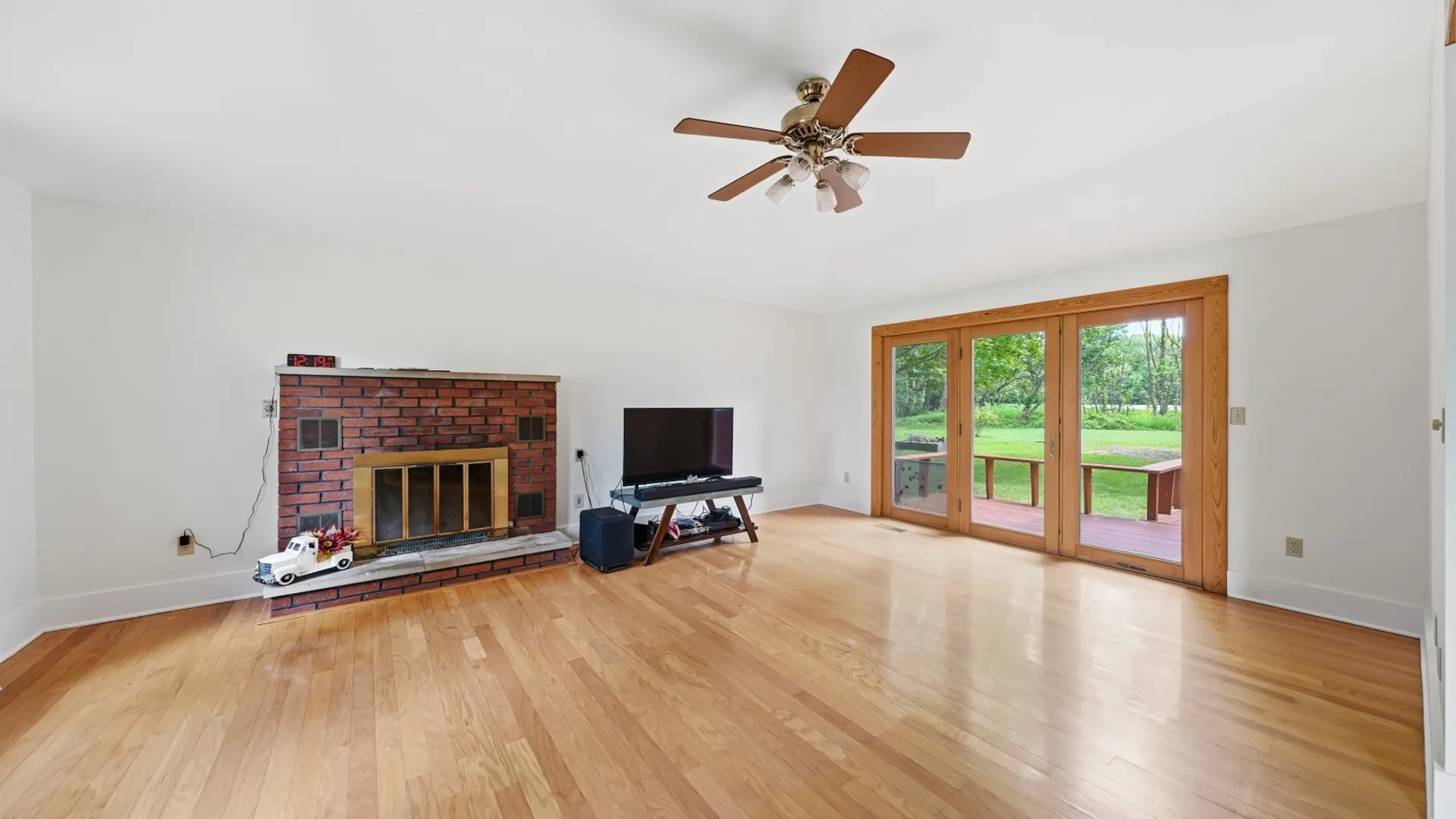 Property at 166 E. Schaghticoke Road, Schaghticoke, NY 12154 28