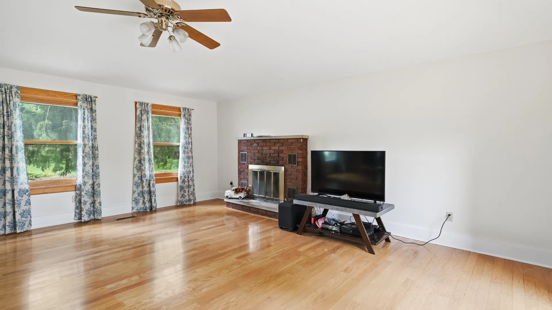 Property at 166 E. Schaghticoke Road, Schaghticoke, NY 12154 31