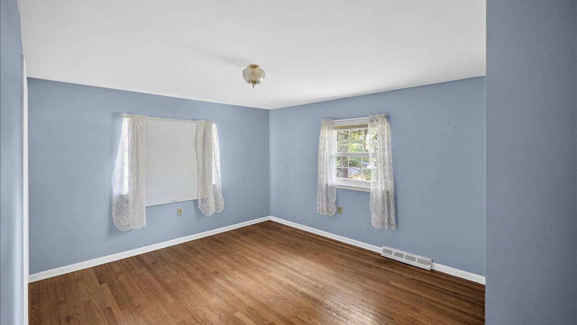 Property at 5 Peck Lane, Clifton Park, NY 12065 23