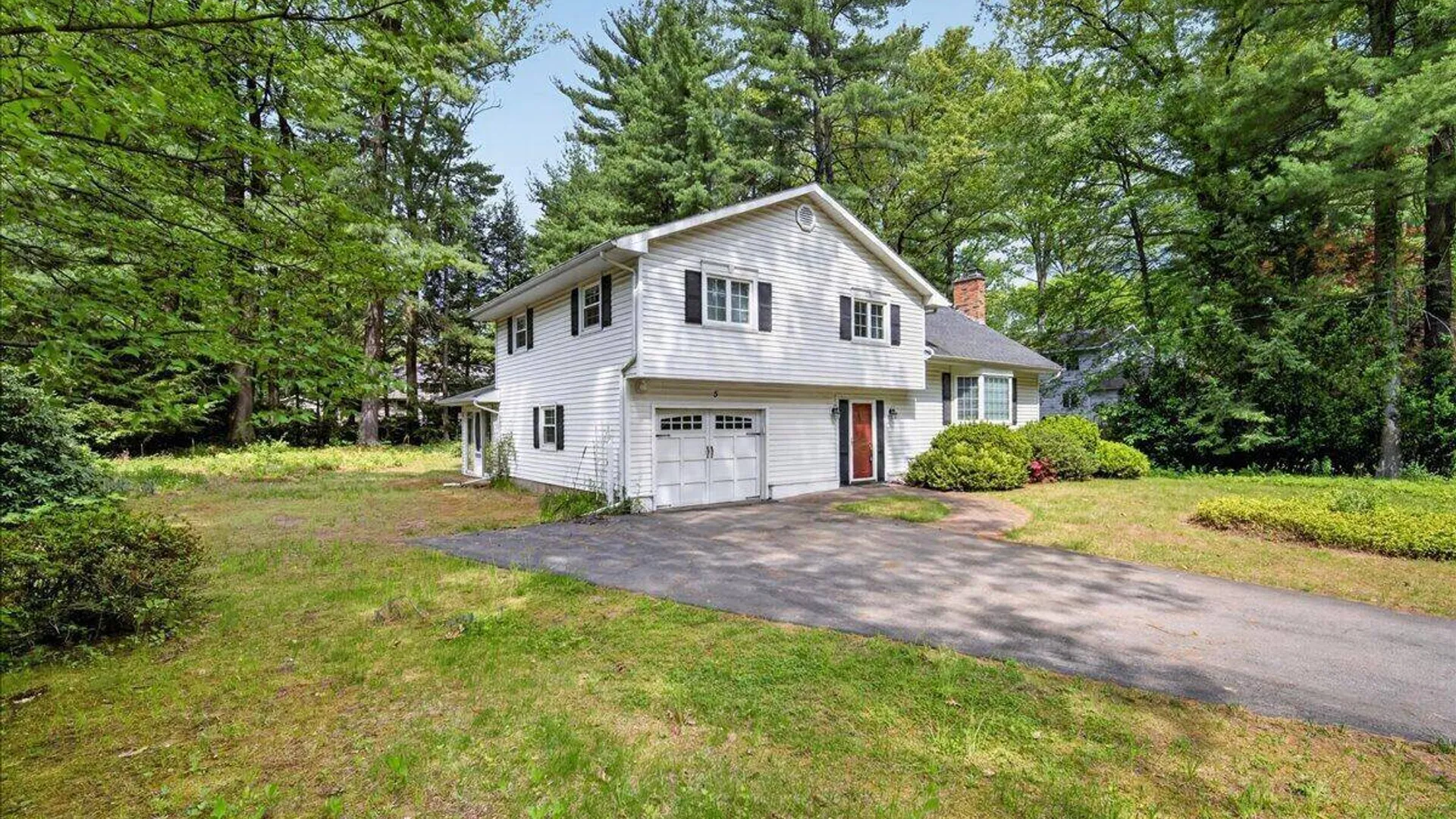 Property at 5 Peck Lane, Clifton Park, NY 12065 3