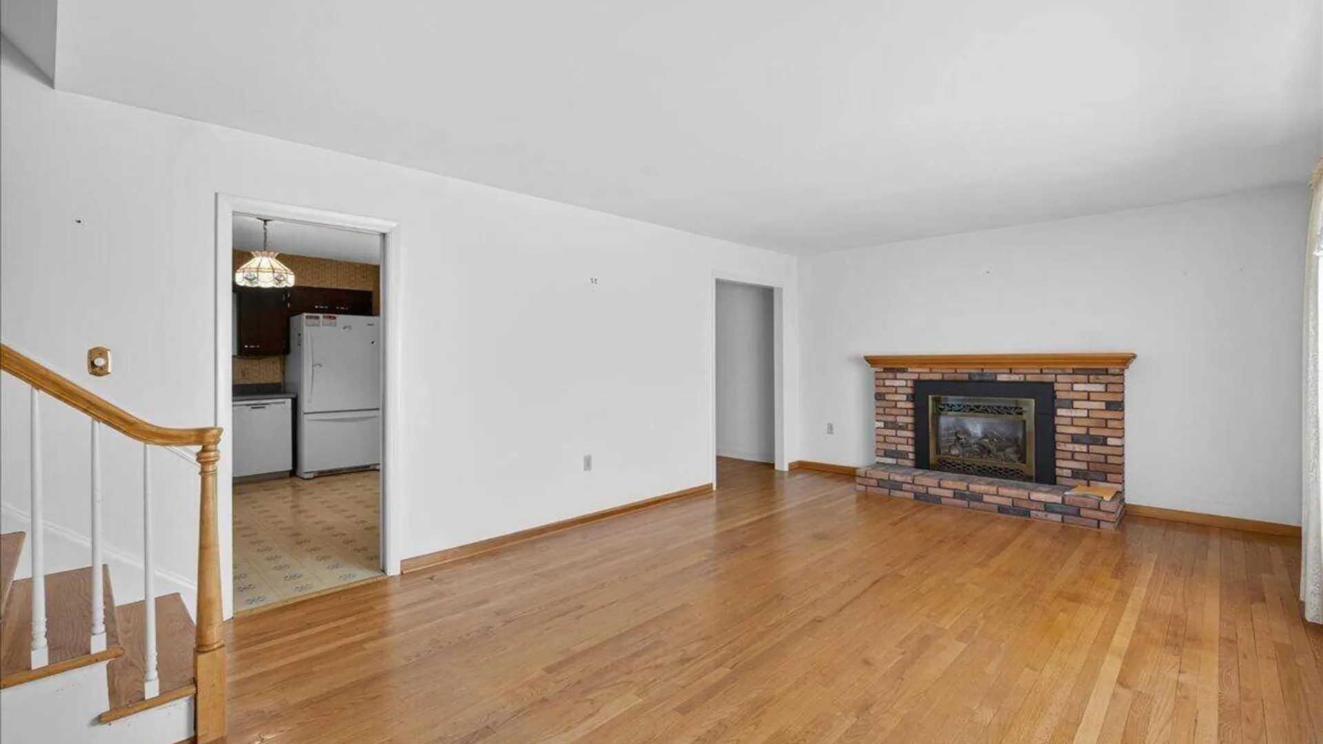 Property at 5 Peck Lane, Clifton Park, NY 12065 5