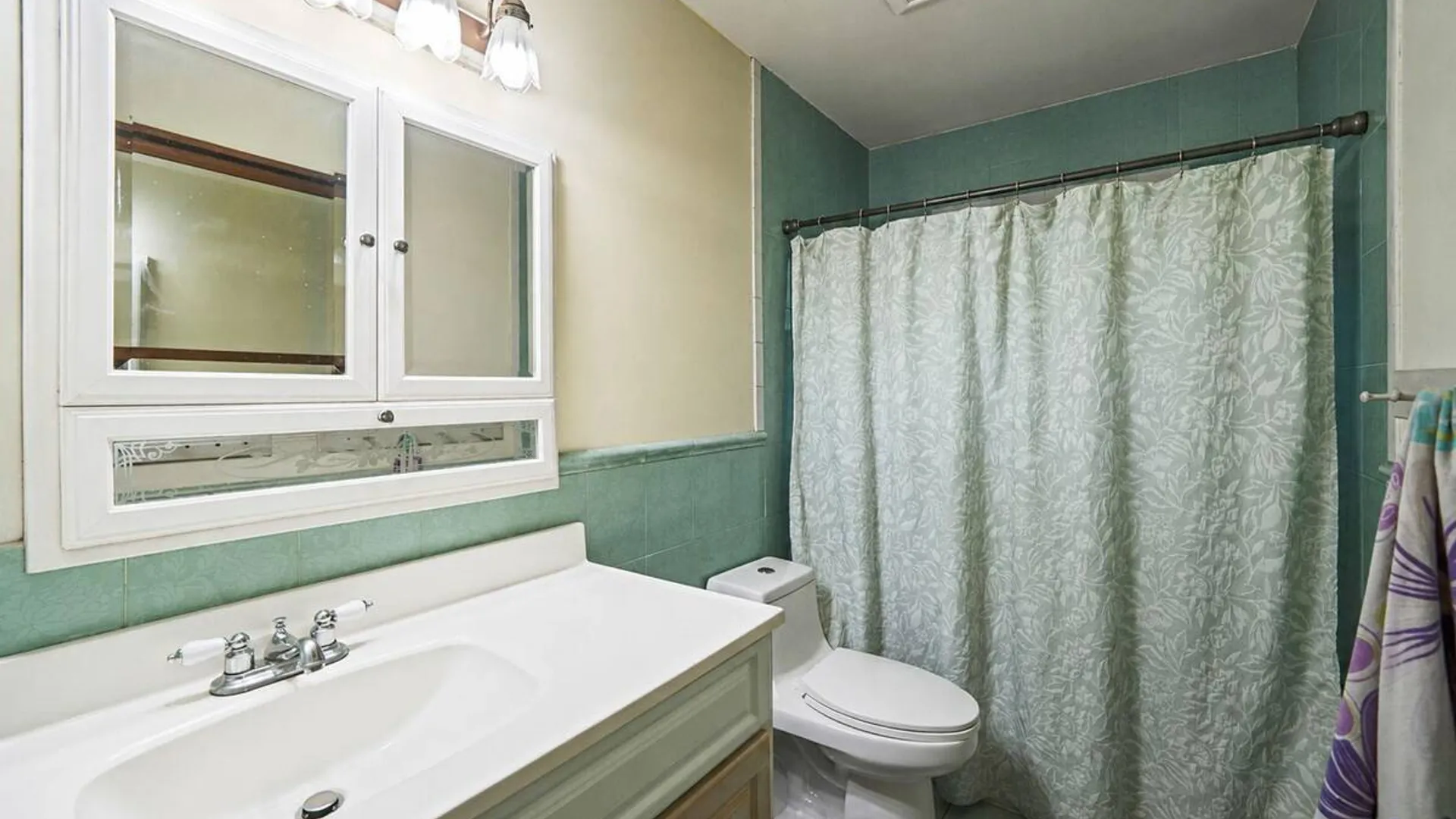 Property at 35 Franklin Avenue, Mastic, NY 11950 8