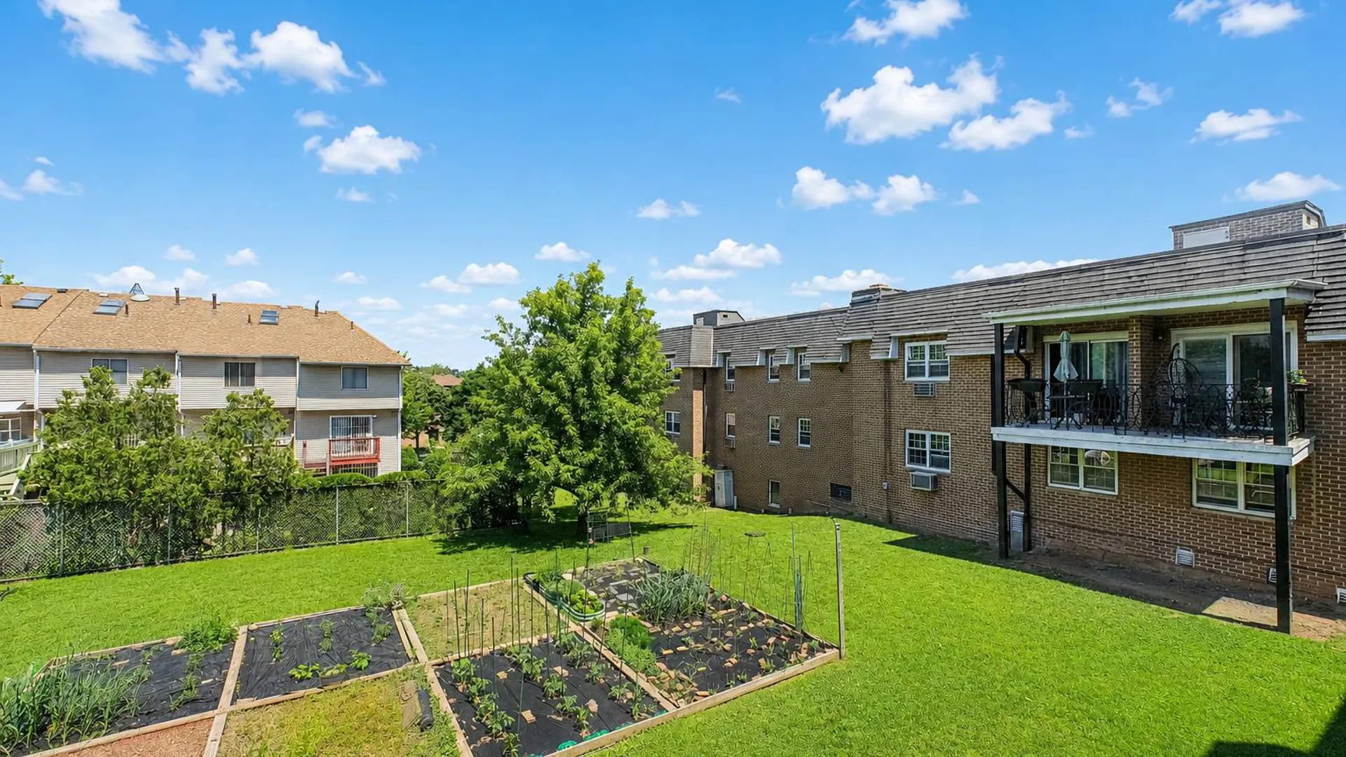 Property at 412 Maryland Ave, Staten Island, NY 10305 13