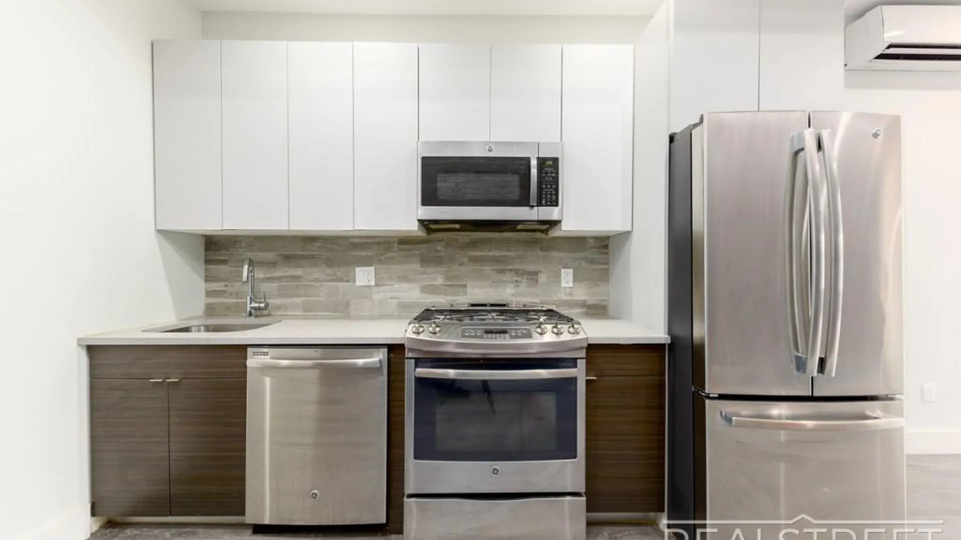 Property at 481 Hicks St, BROOKLYN, NY 11231 3