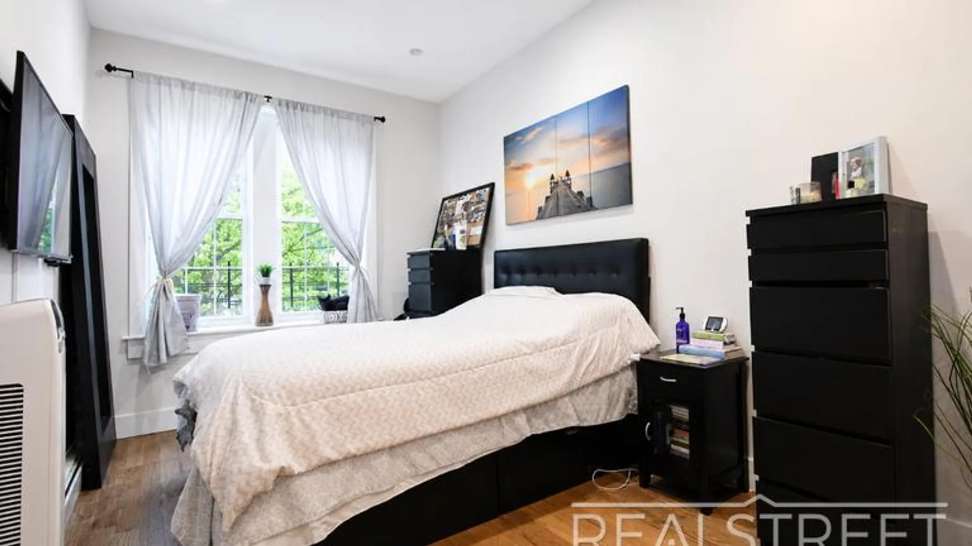 Property at 863 Knickerbocker Ave, BROOKLYN, NY 11207 6