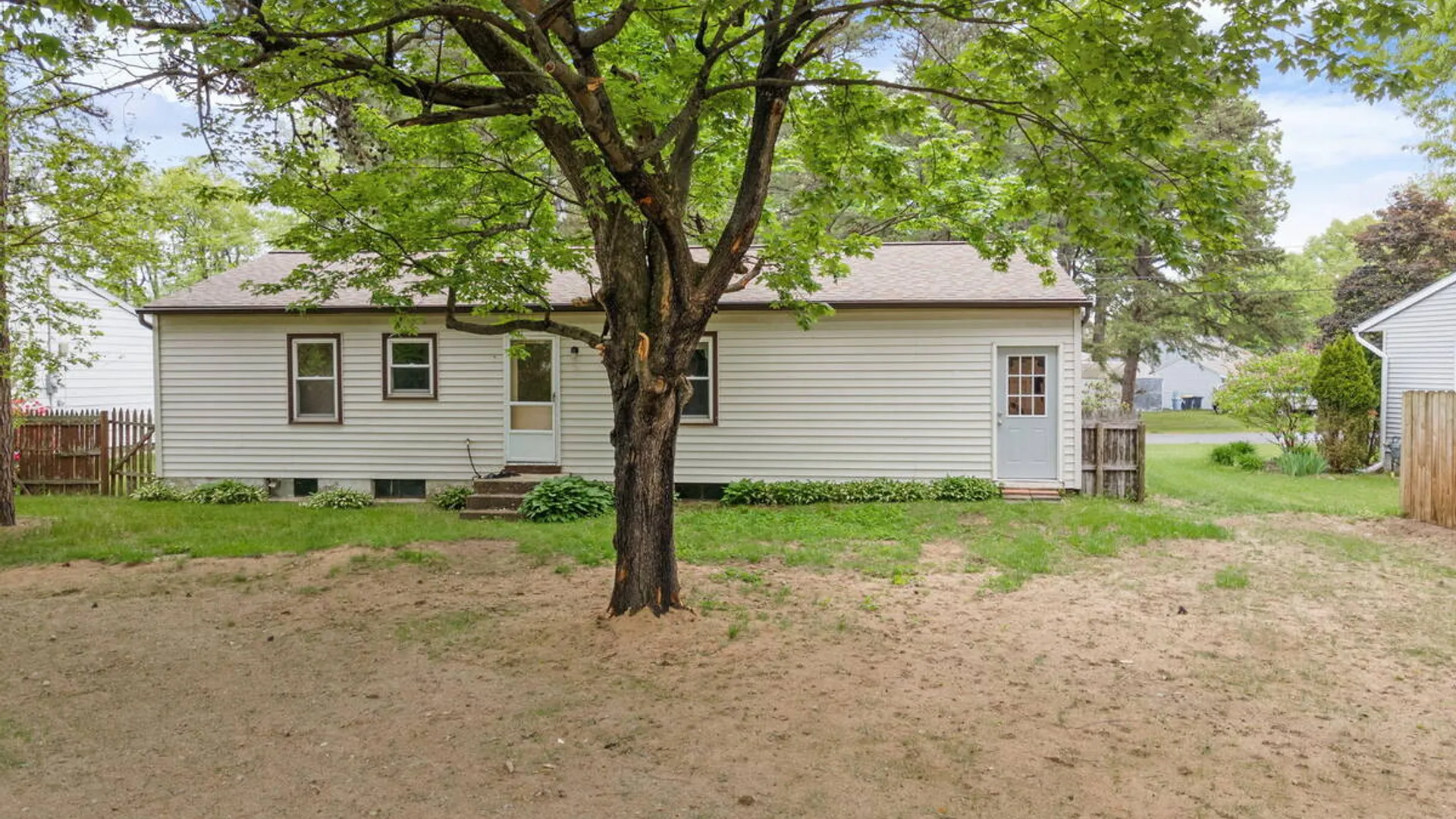Property at 2736 Maida Lane, Rotterdam, NY 12306 27