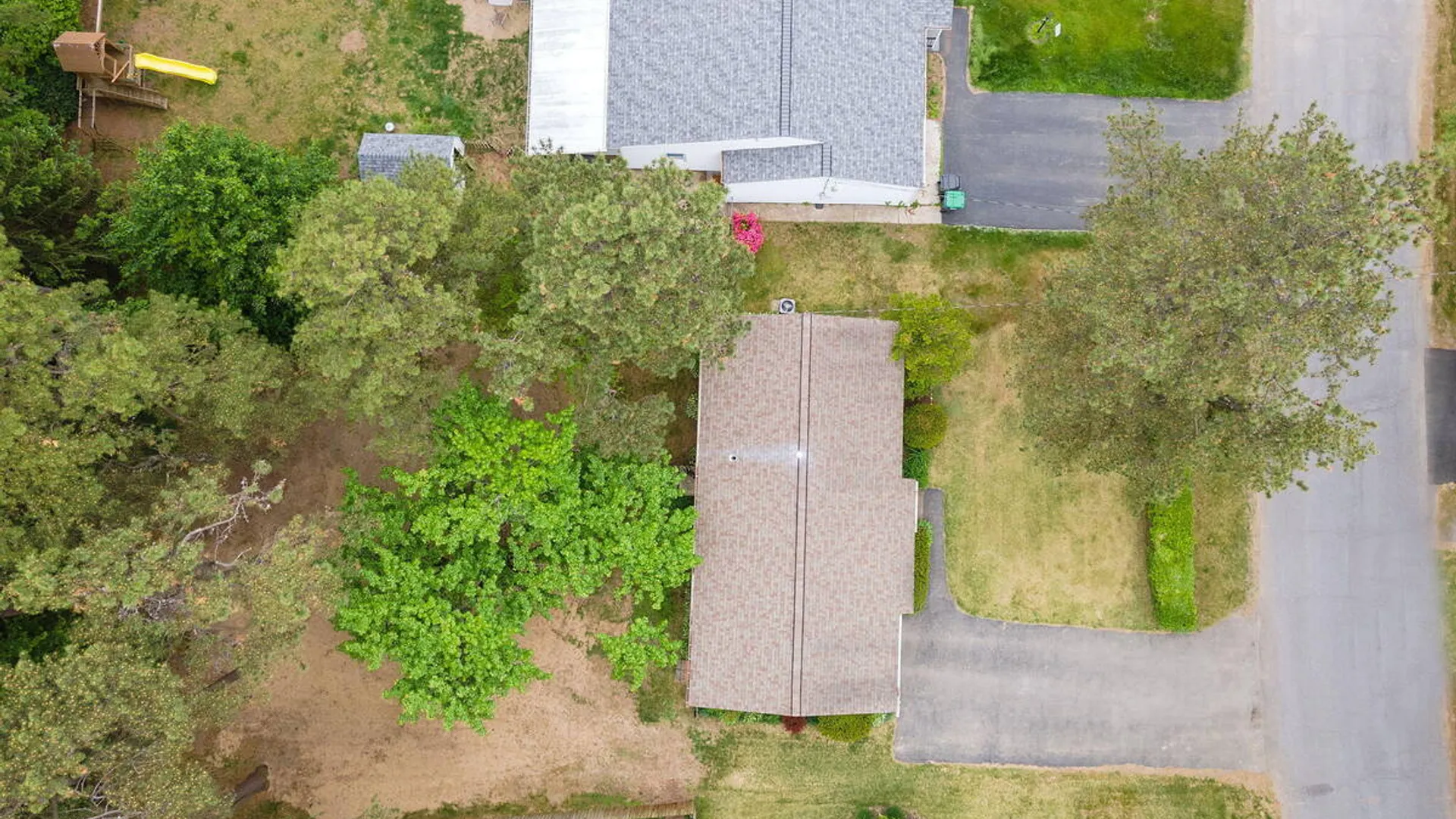 Property at 2736 Maida Lane, Rotterdam, NY 12306 32
