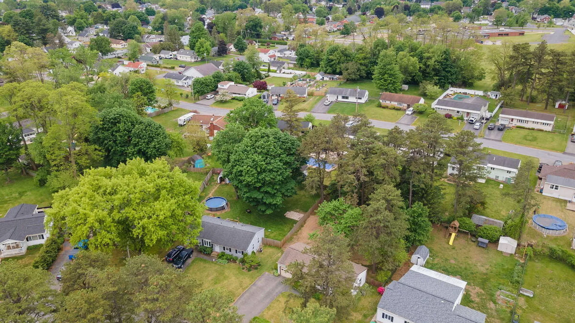 Property at 2736 Maida Lane, Rotterdam, NY 12306 36