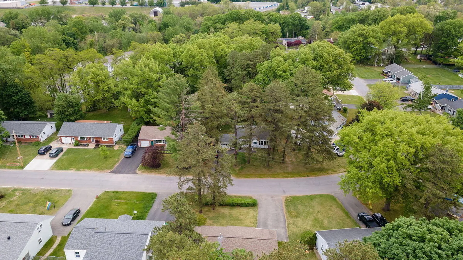 Property at 2736 Maida Lane, Rotterdam, NY 12306 38