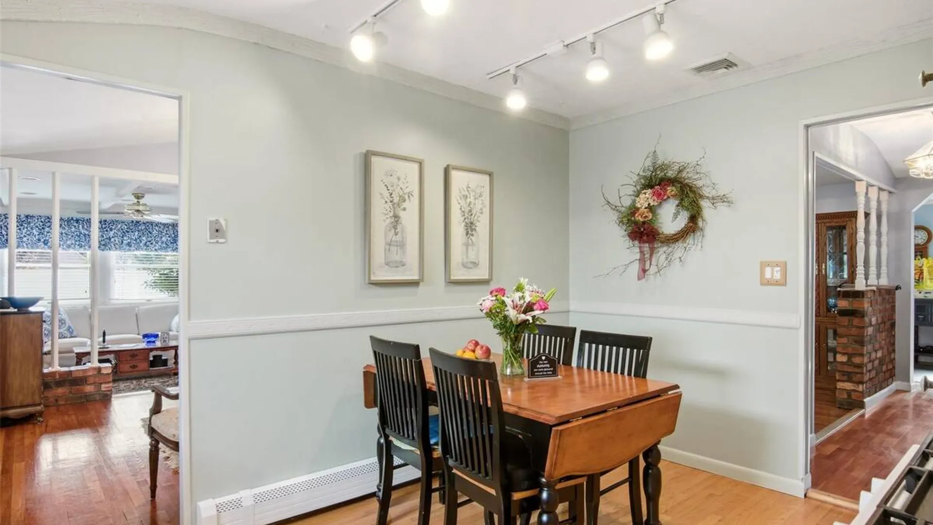 Property at 33 Fraternity Lane, Stony Brook, NY 11790 14