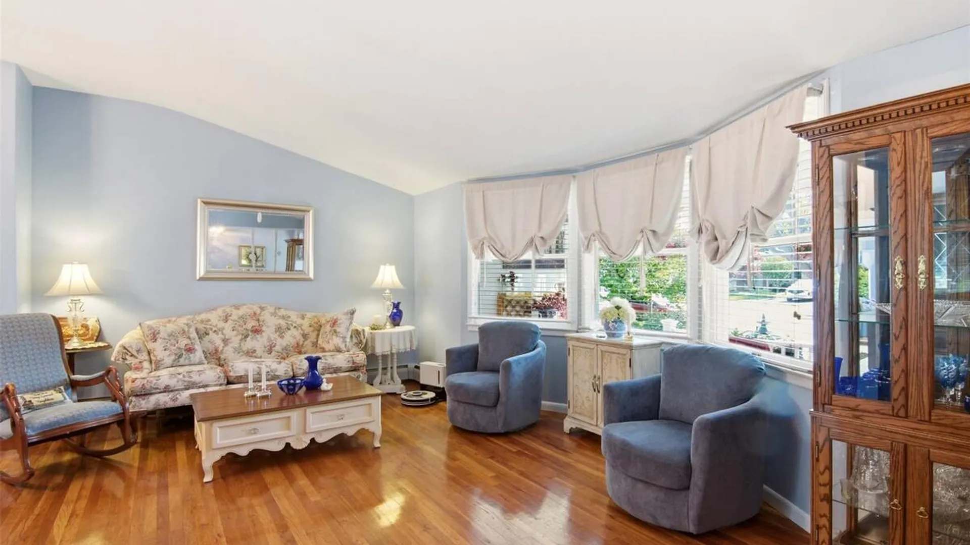 Property at 33 Fraternity Lane, Stony Brook, NY 11790 7