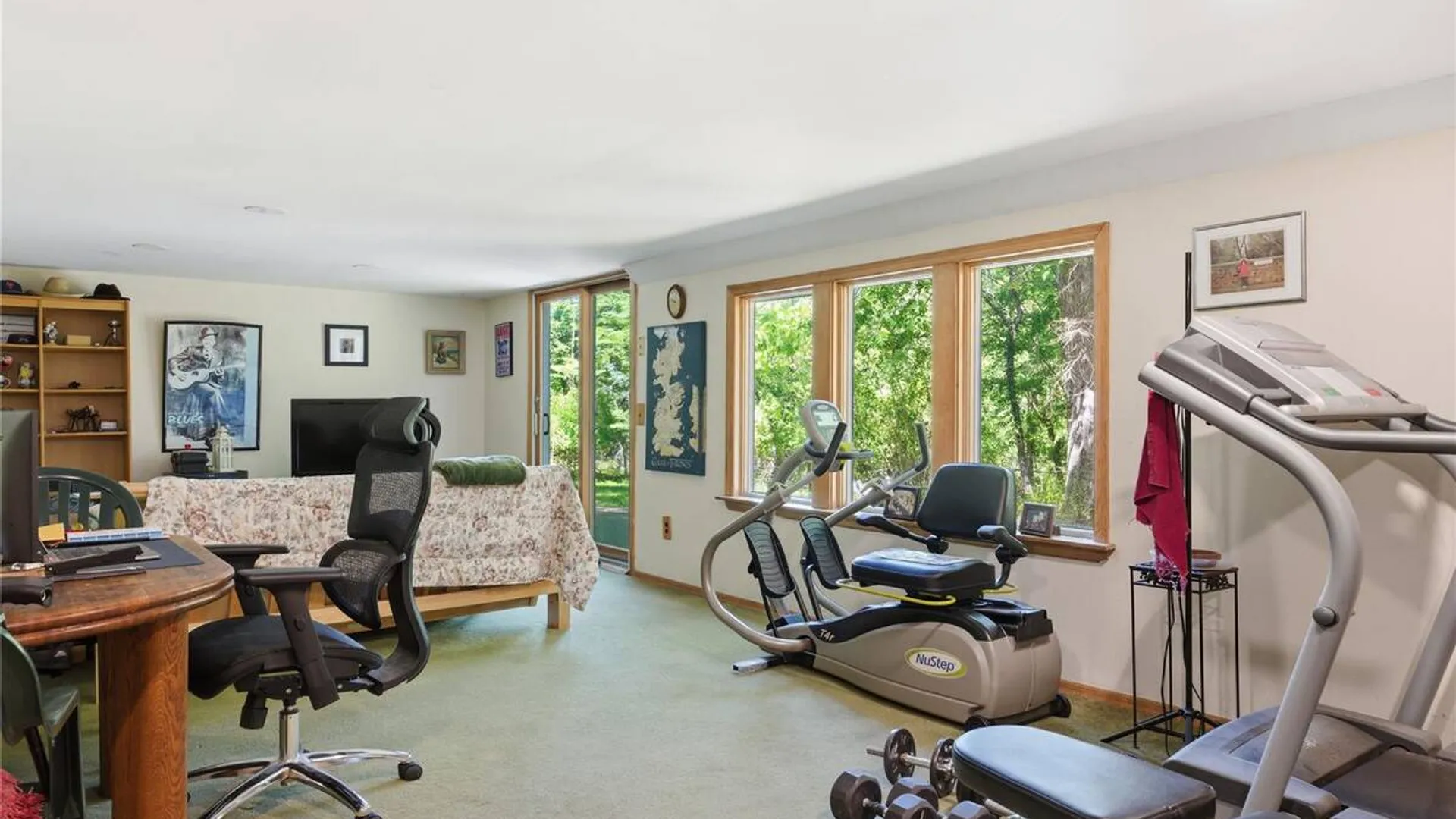 Property at 23 Abbey Lane, Setauket, NY 11733 26