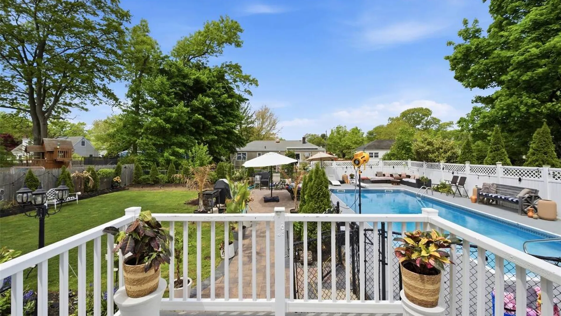 Property at 12 Browning Drive, Greenlawn, NY 11740 23