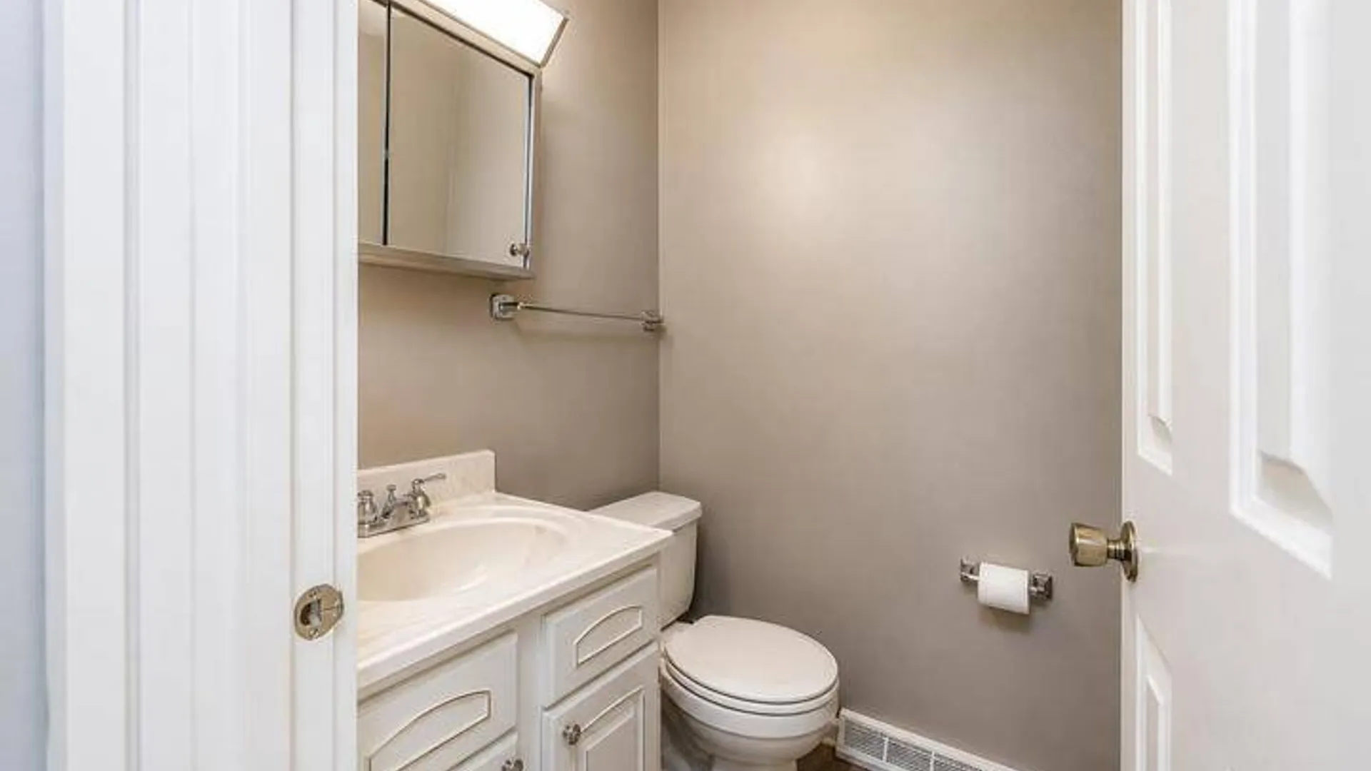 Property at 8 Medical Arts Lane, Saratoga Springs, NY 12866 15